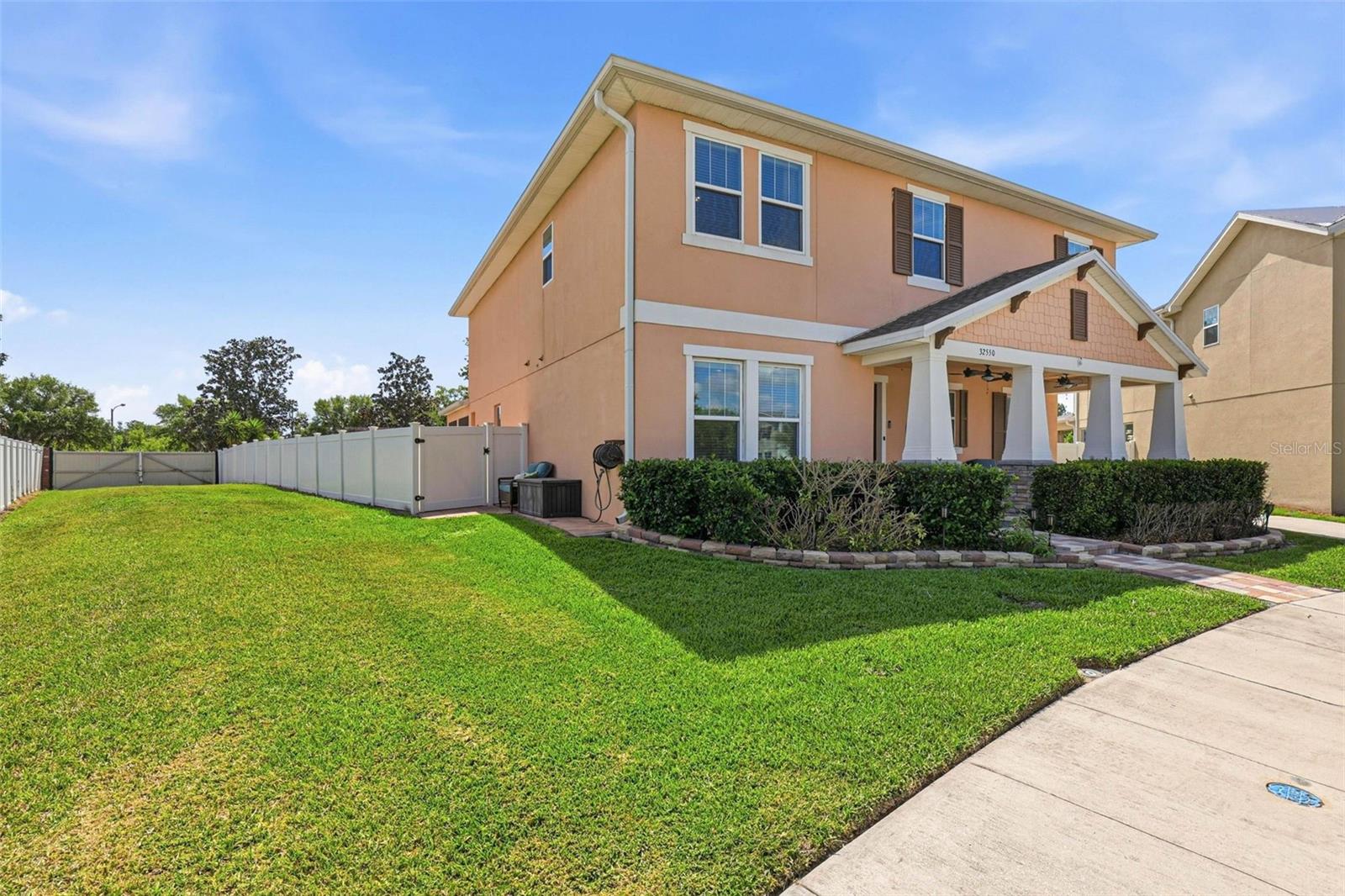 Image 5 of 72 For 32550 Rapids Loop