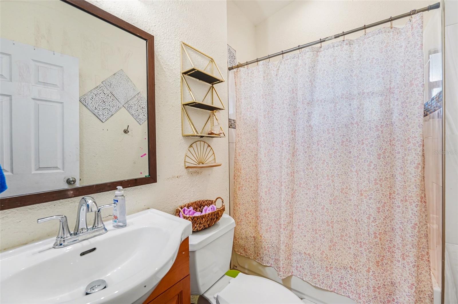 Image 13 of 35 For 15590 59th Street N