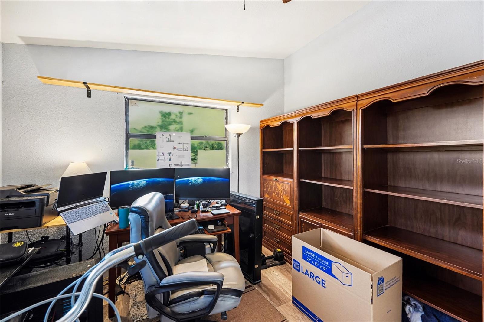 Image 17 of 35 For 15590 59th Street N