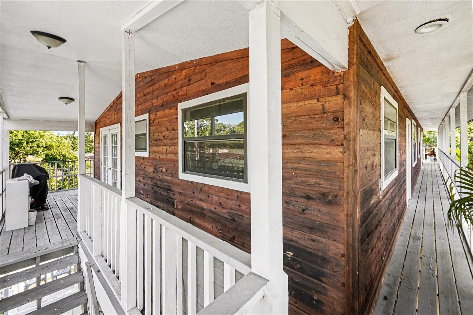 Image 22 of 35 For 15590 59th Street N