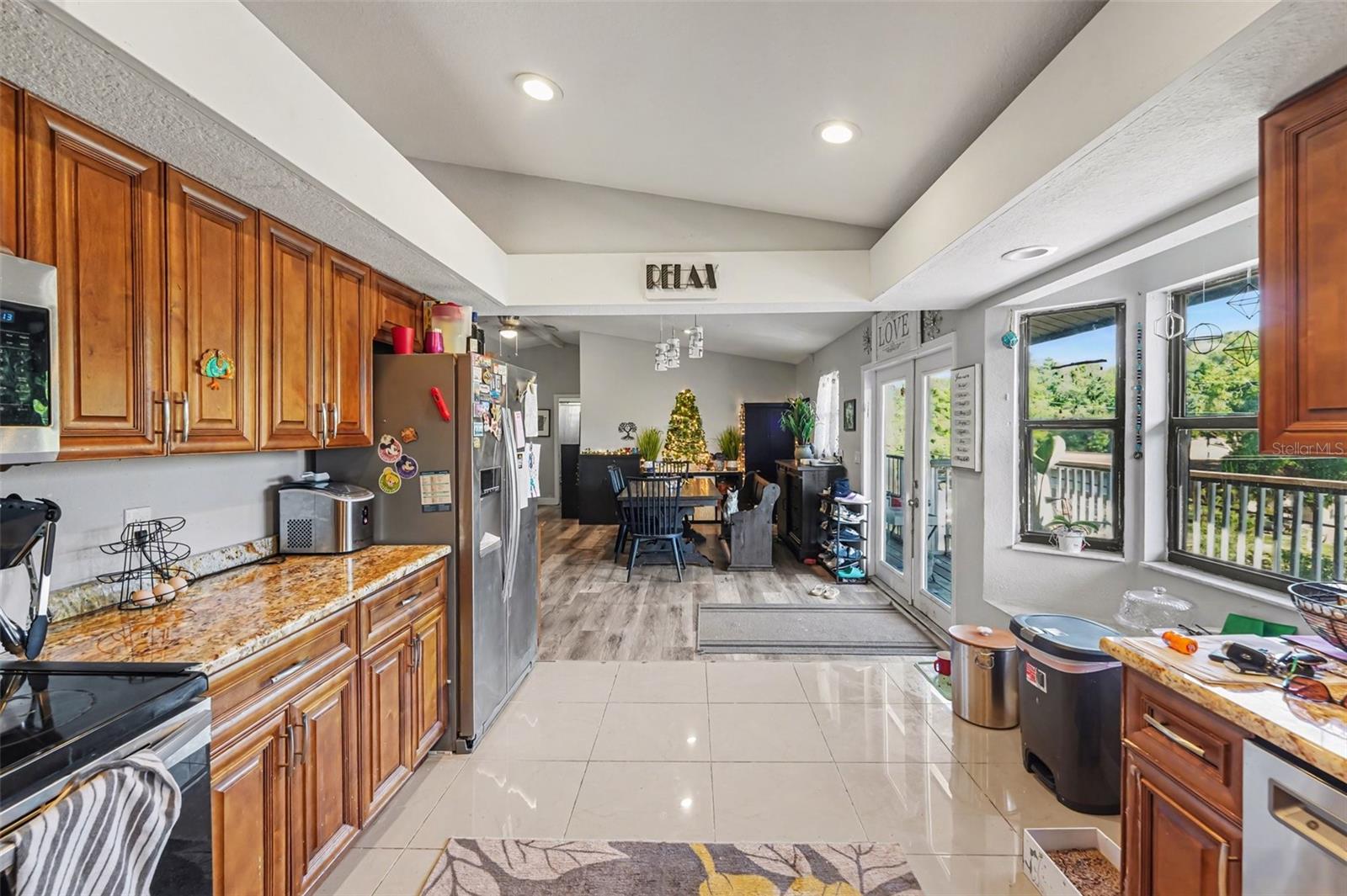 Image 4 of 35 For 15590 59th Street N