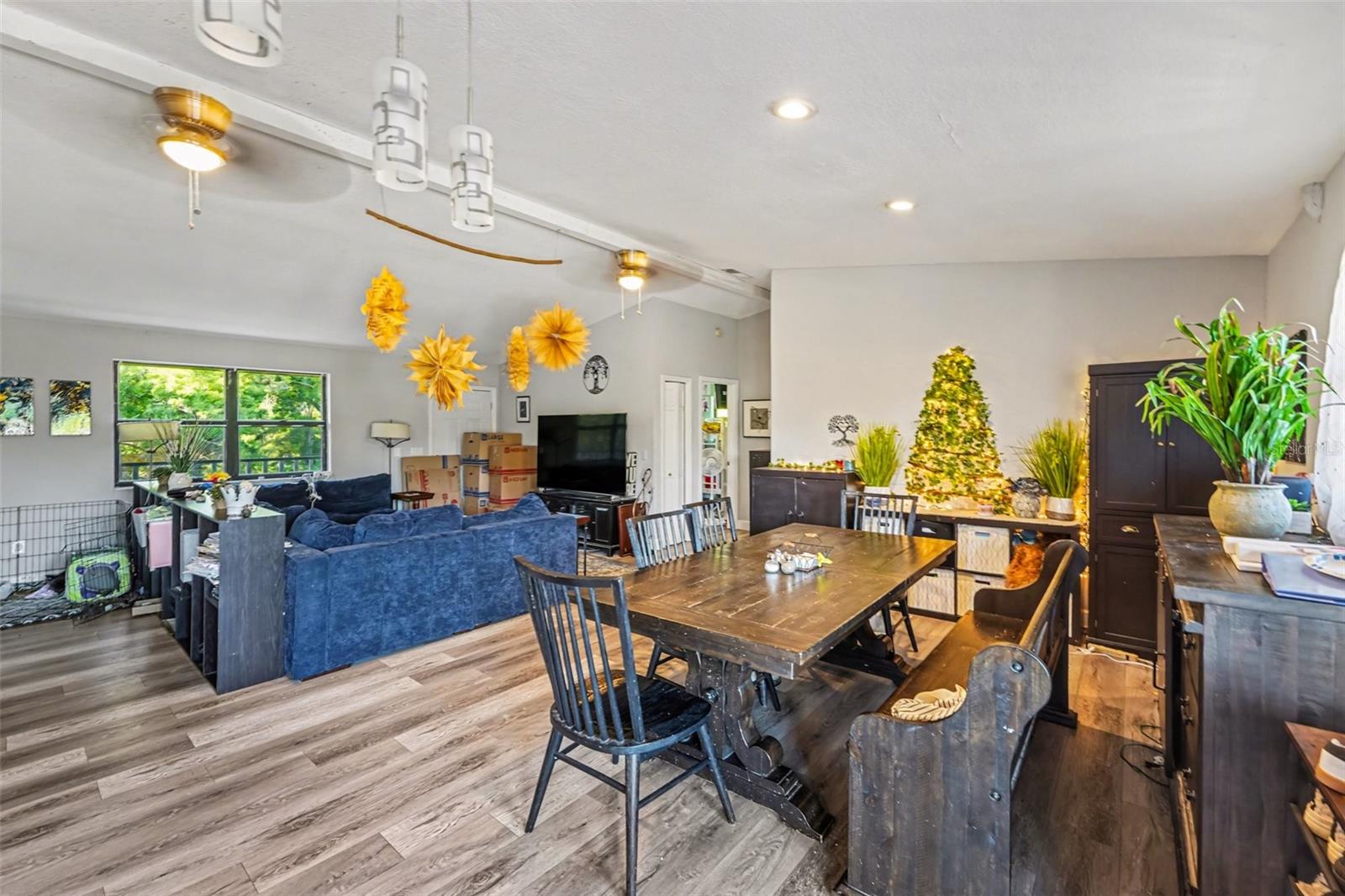 Image 6 of 35 For 15590 59th Street N