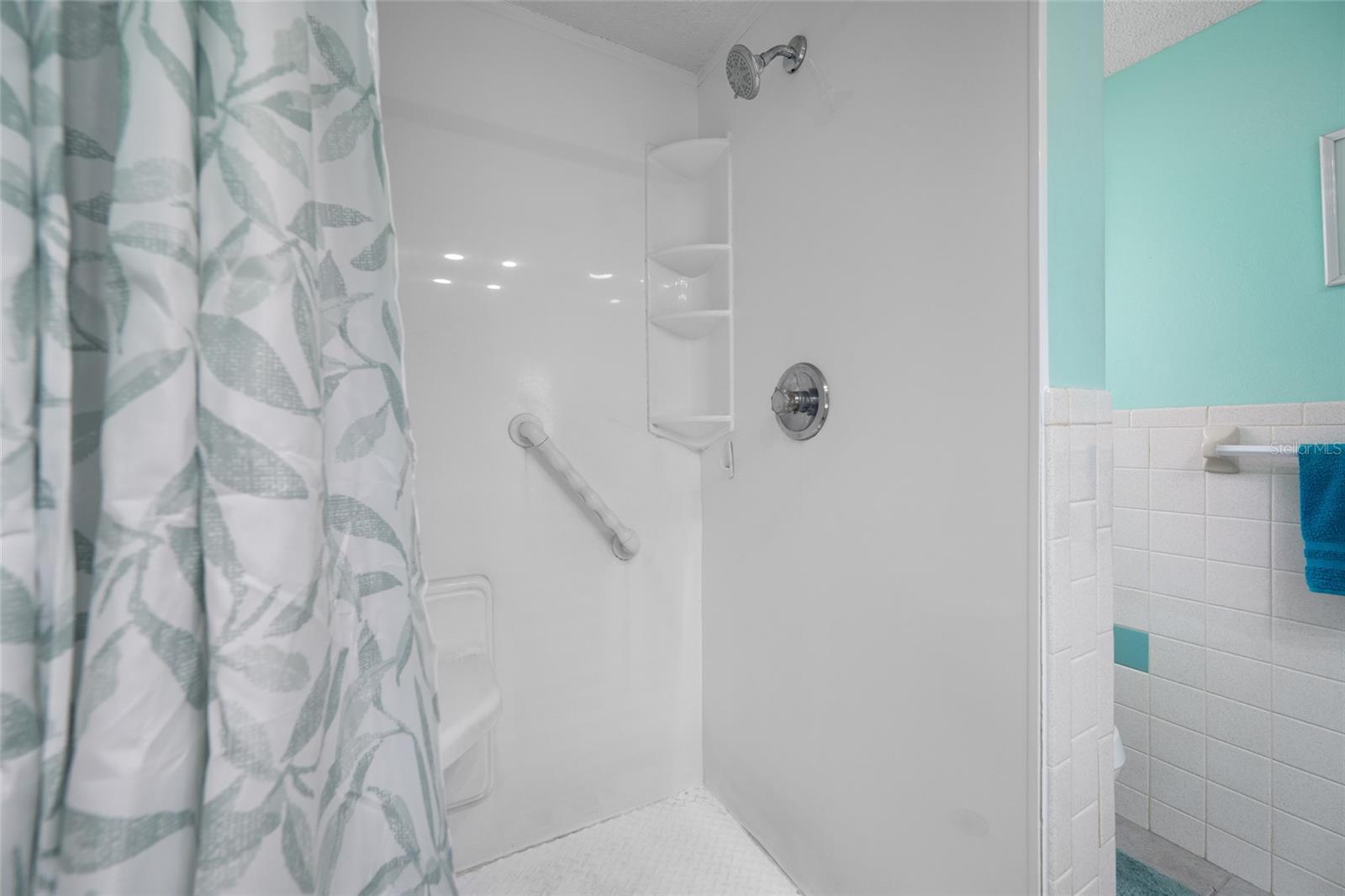 Image 16 of 25 For 12465 Monarch Circle