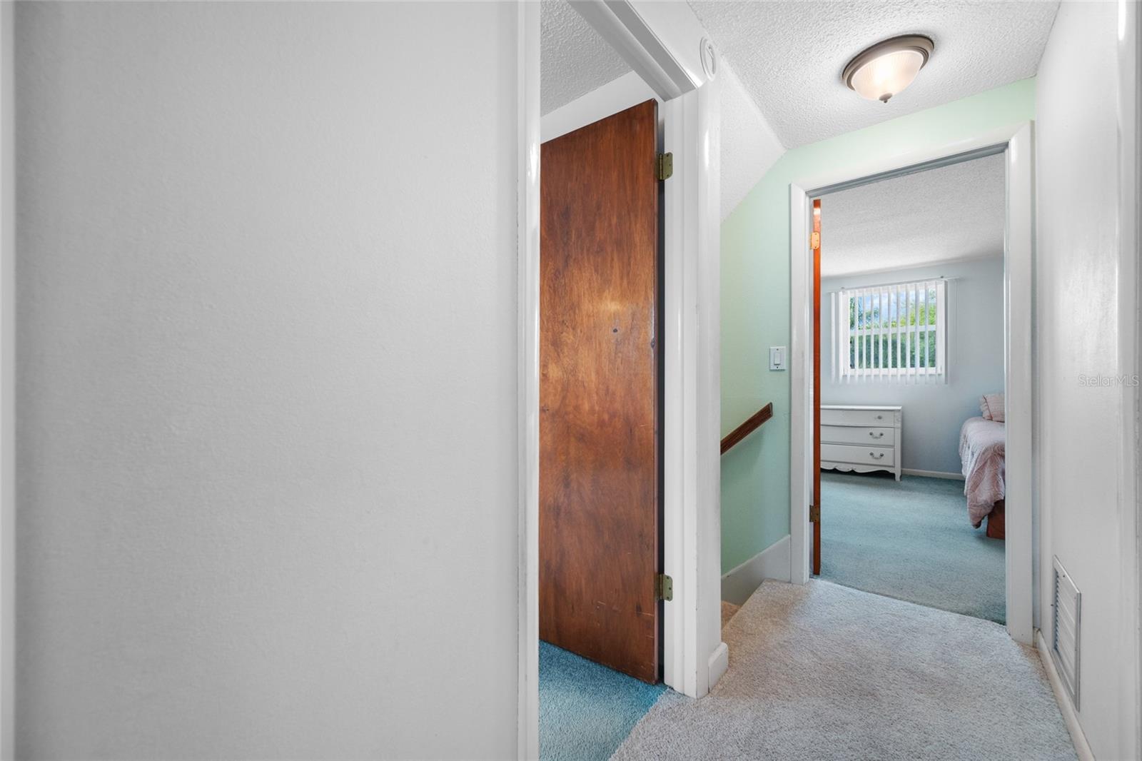 Image 17 of 25 For 12465 Monarch Circle