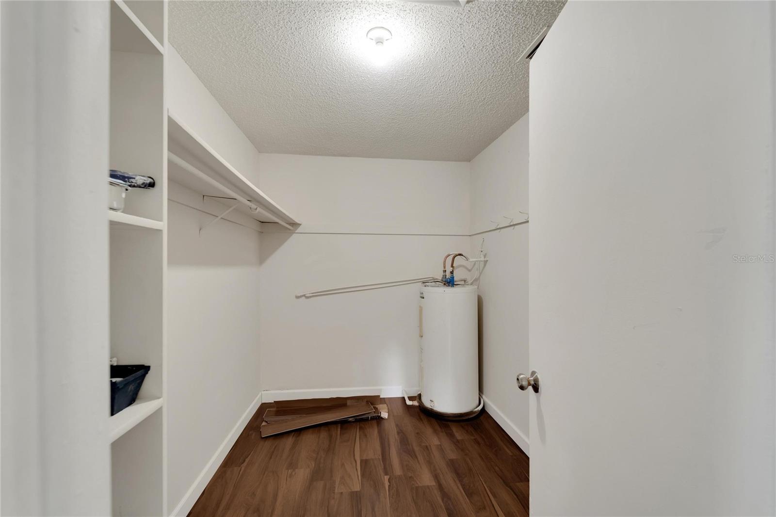 Listing photo id 20 for 502 Euclid Avenue