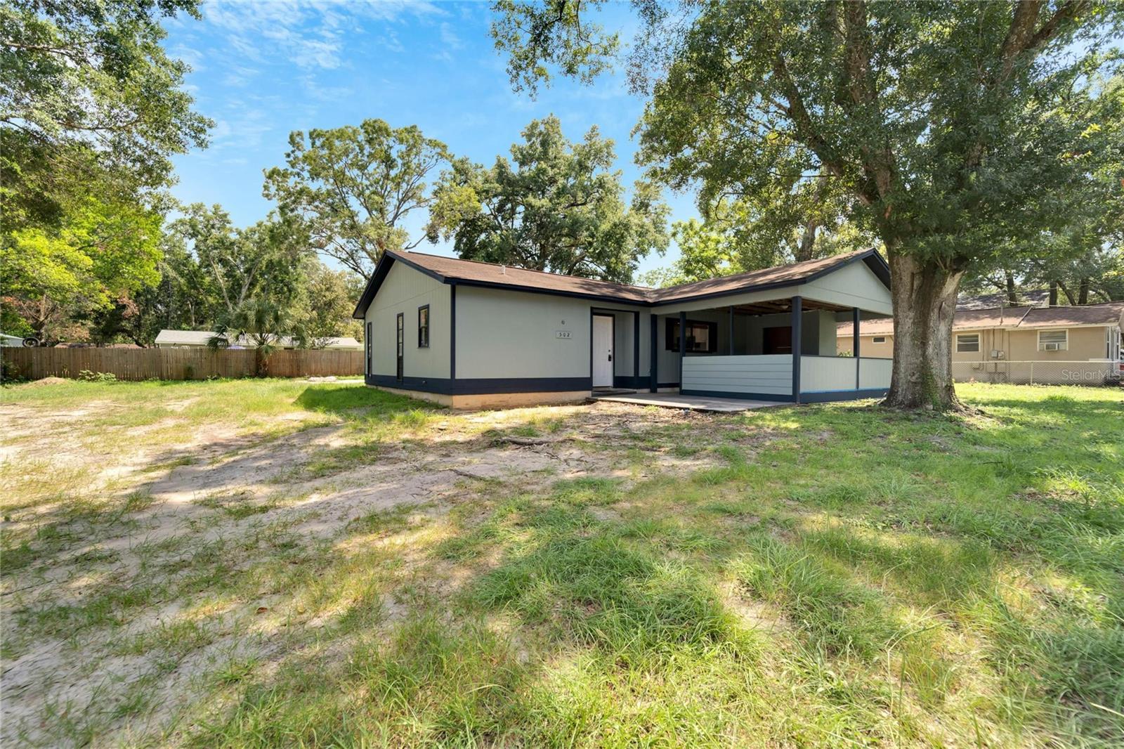 Listing photo id 29 for 502 Euclid Avenue