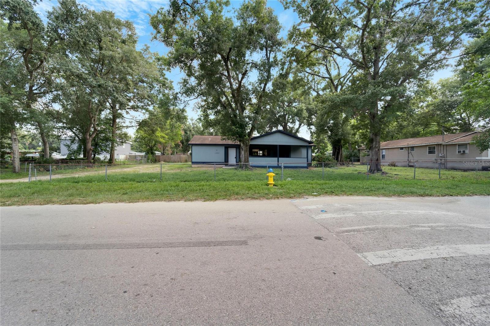 Listing photo id 32 for 502 Euclid Avenue