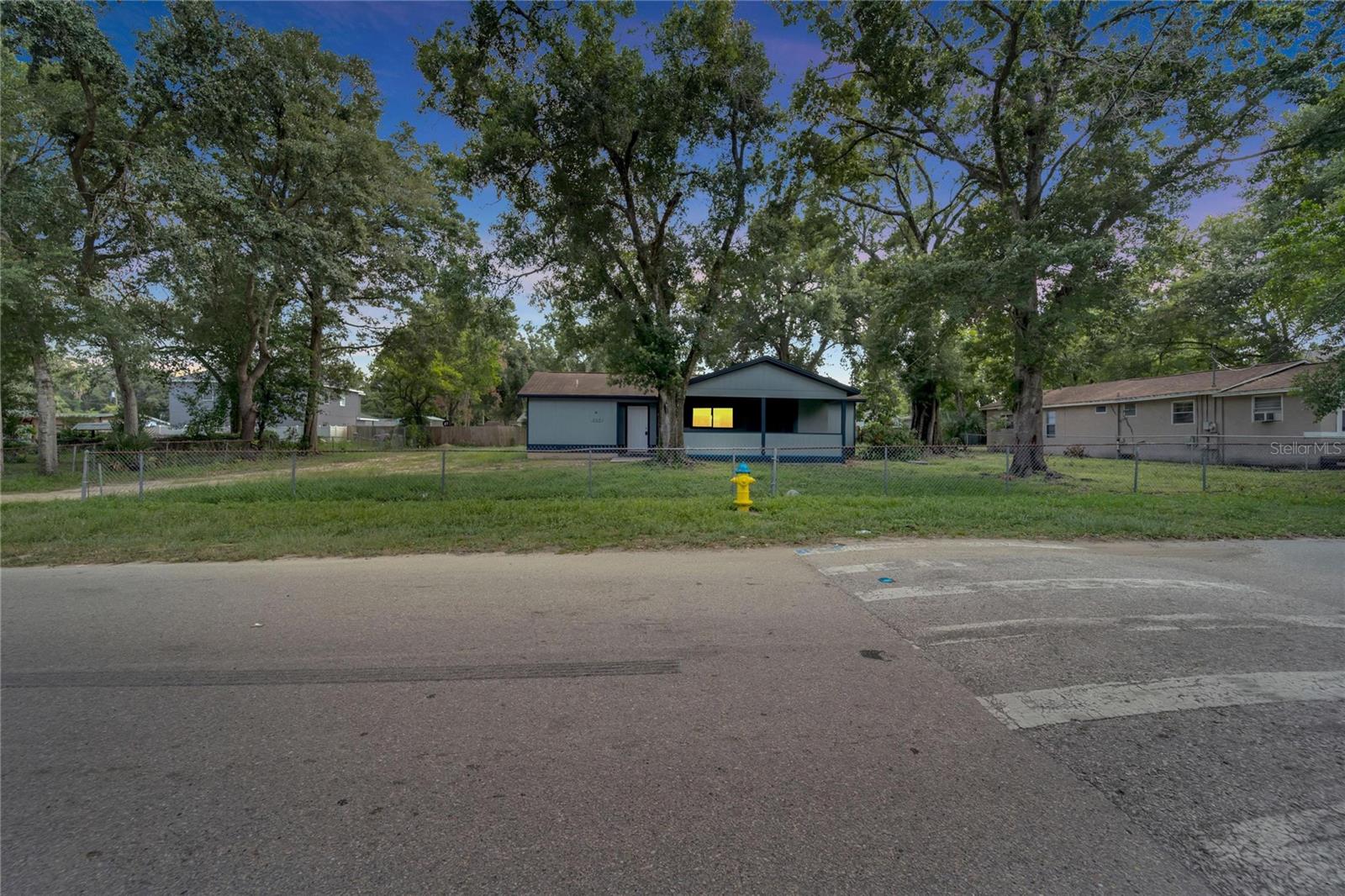 Listing photo id 33 for 502 Euclid Avenue