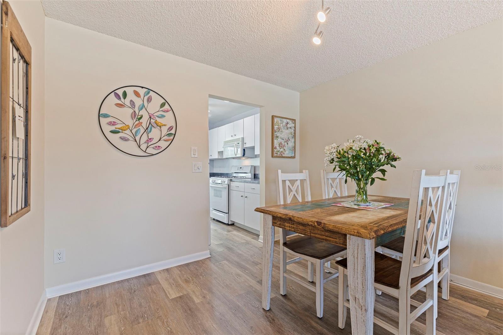 Image 11 of 28 For 2960 59th Street S 210