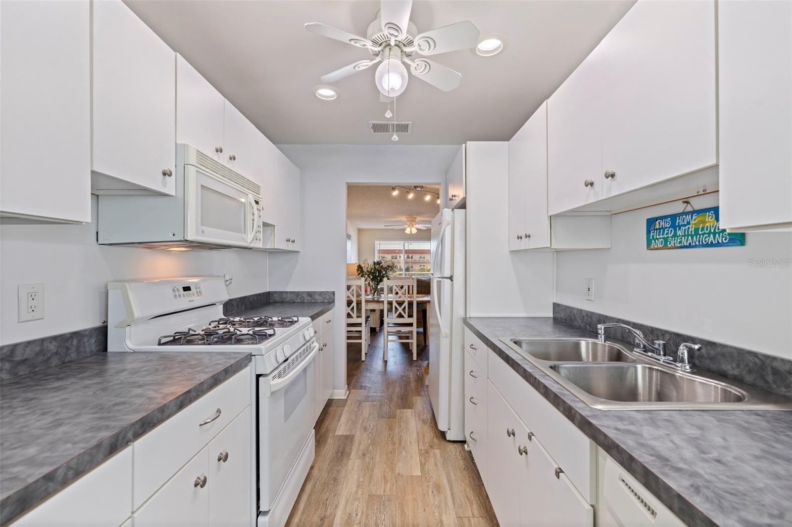 Image 12 of 28 For 2960 59th Street S 210