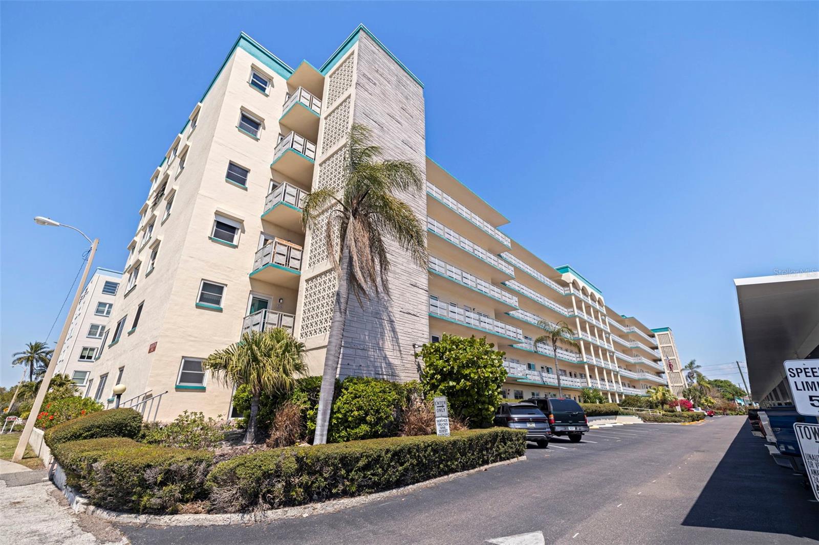 Image 2 of 28 For 2960 59th Street S 210