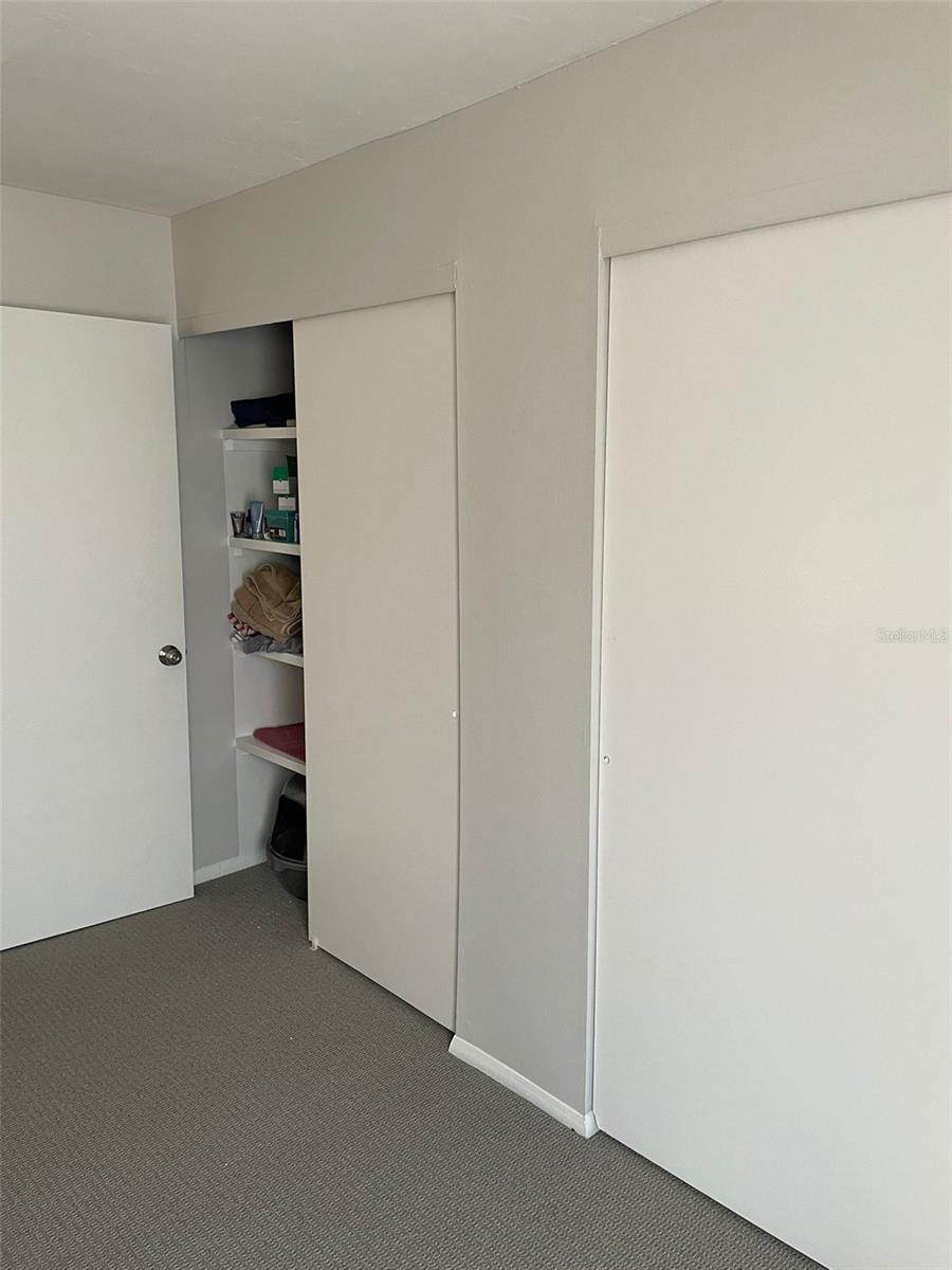 Image 12 of 21 For 2725 Hidden Lake Boulevard C