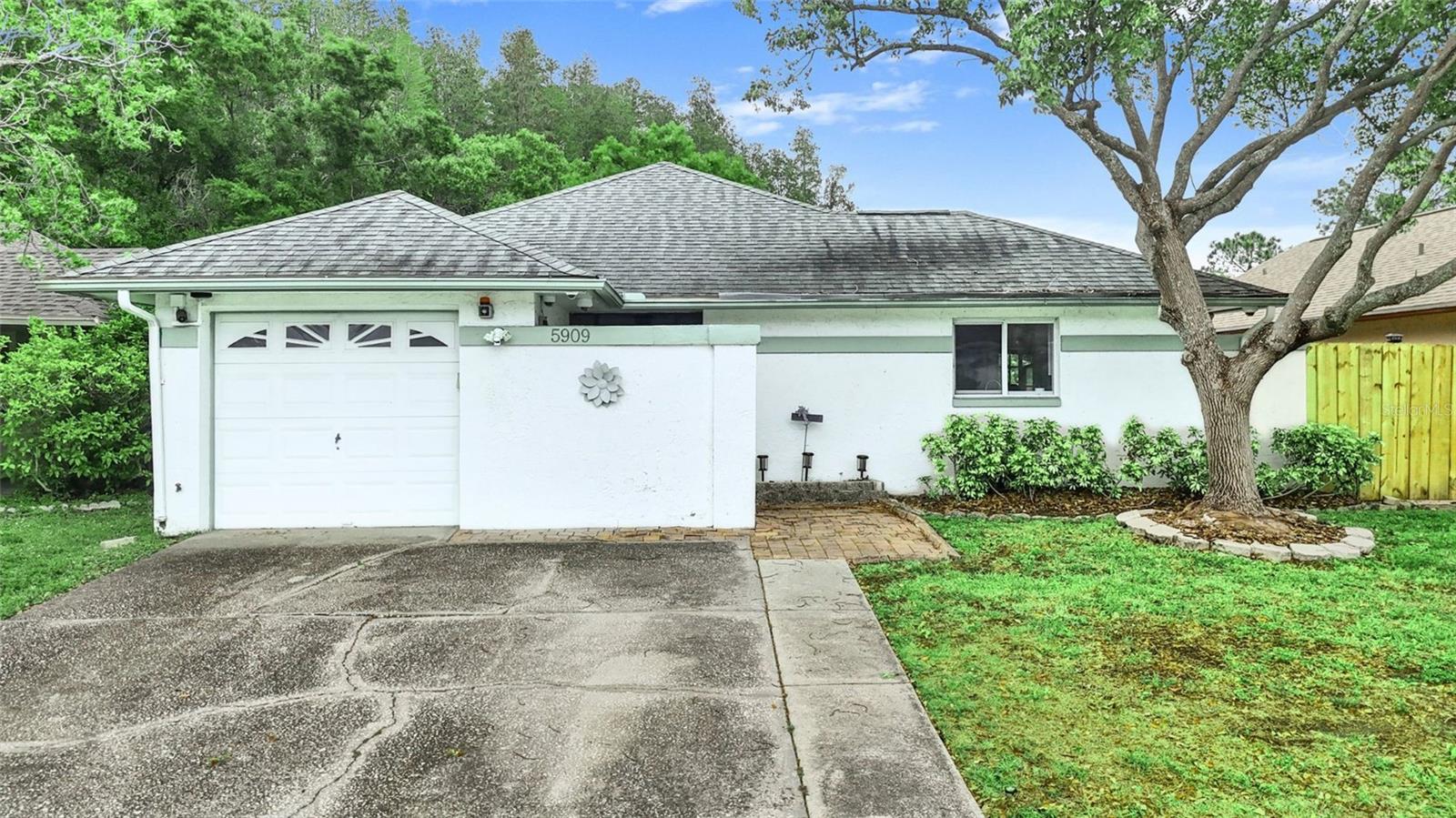 Details for 5909 Bitterwood Court, TAMPA, FL 33625