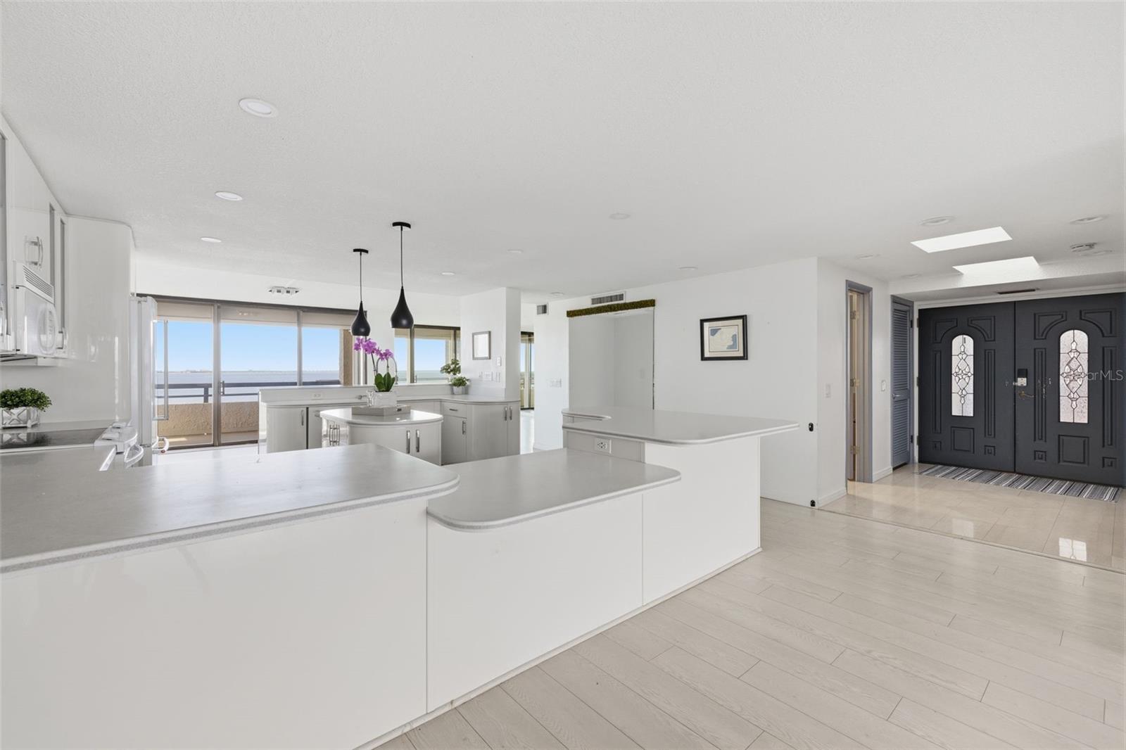 Image 10 of 41 For 5700 Mariner Street 801e