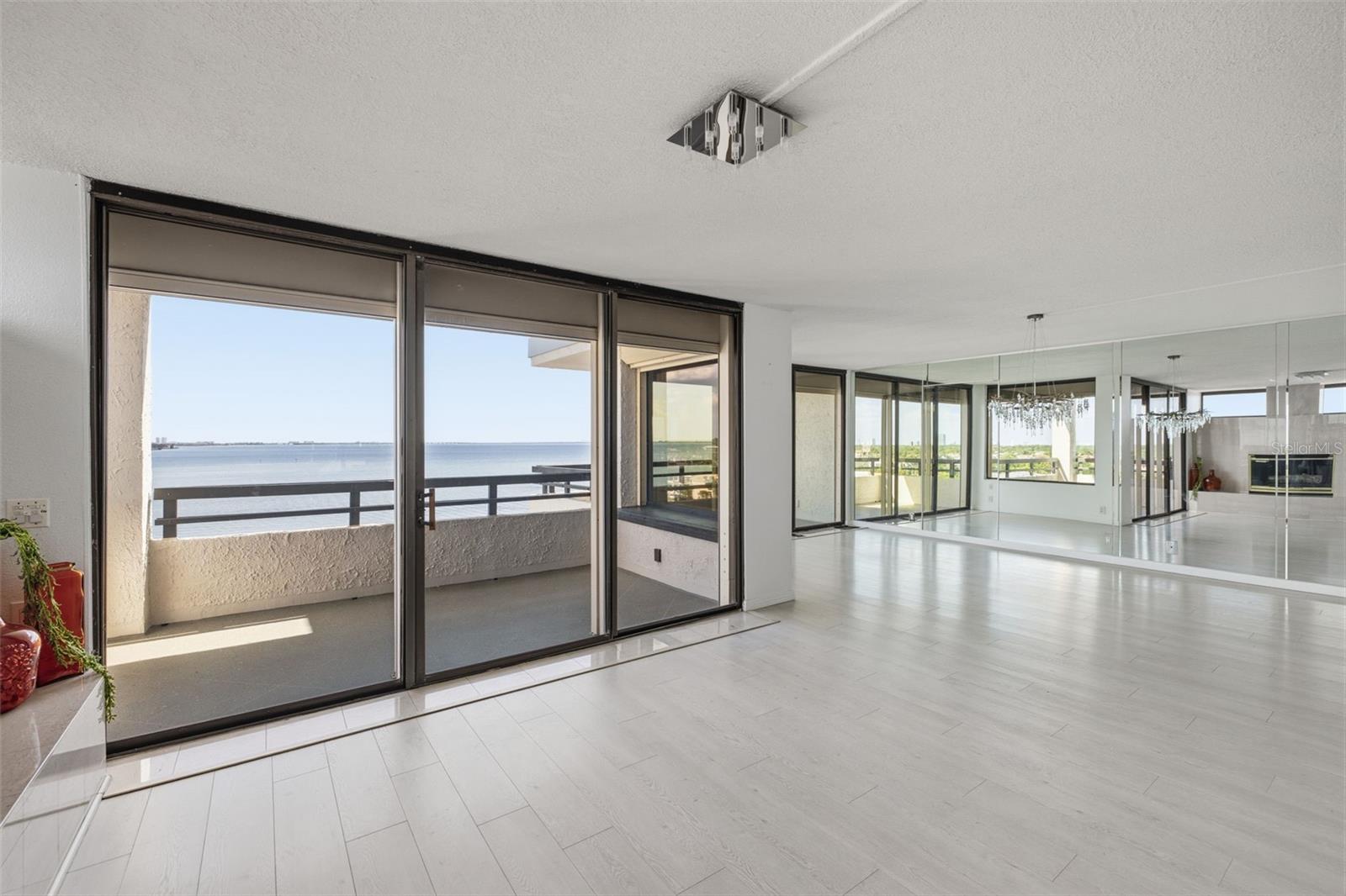 Image 13 of 41 For 5700 Mariner Street 801e