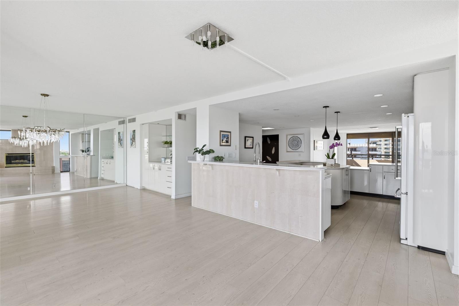 Image 16 of 41 For 5700 Mariner Street 801e