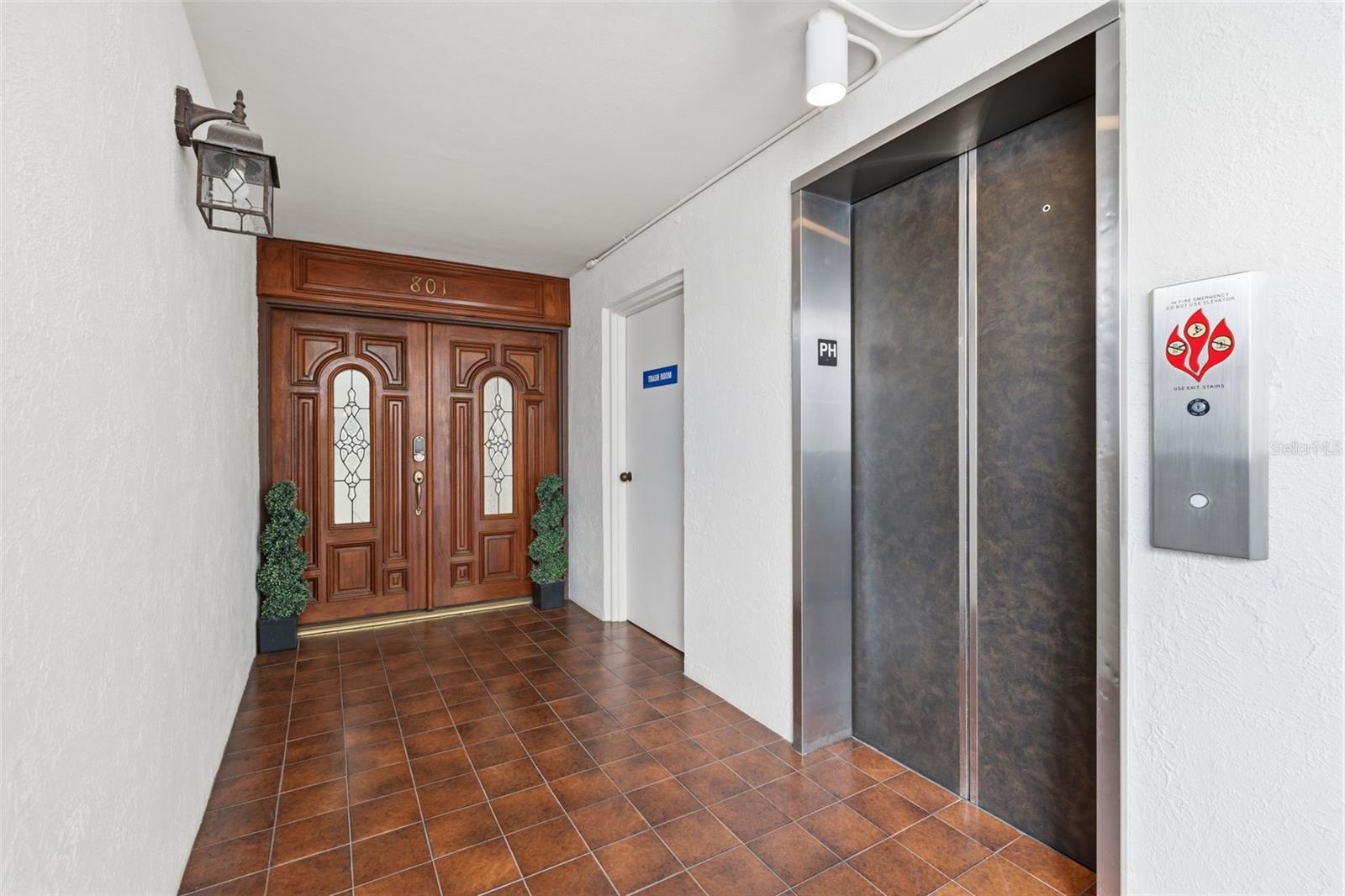 Image 31 of 41 For 5700 Mariner Street 801e