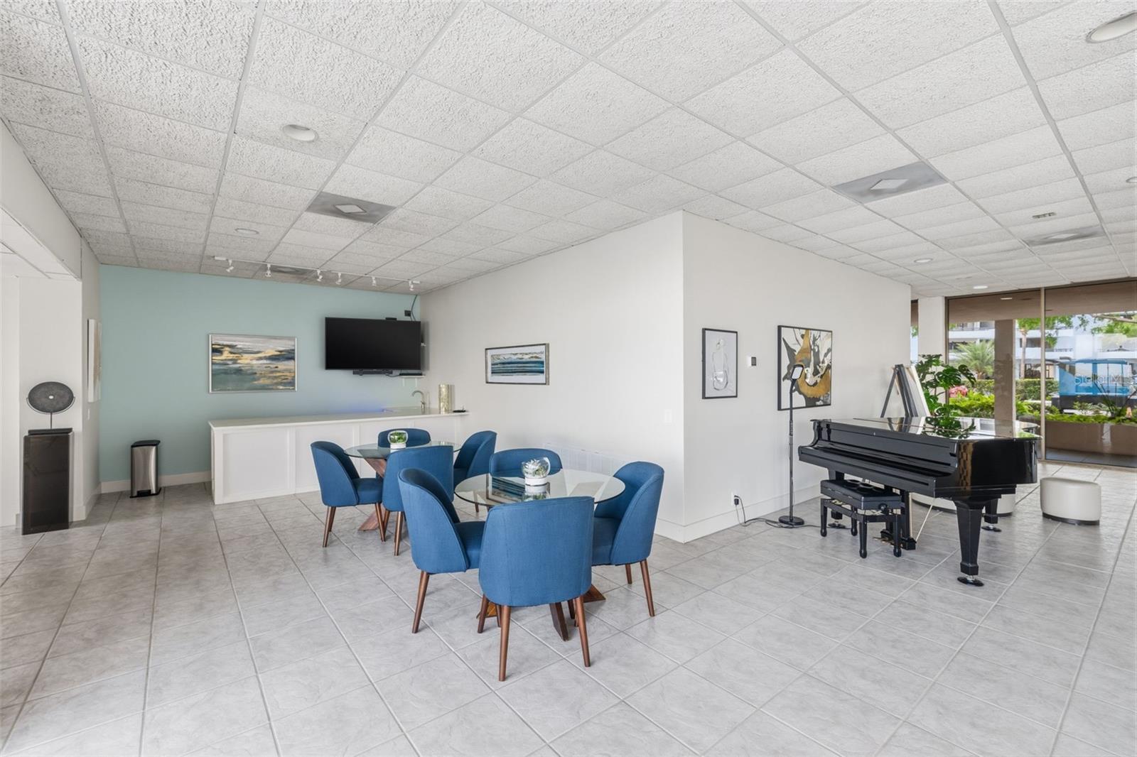 Image 32 of 41 For 5700 Mariner Street 801e