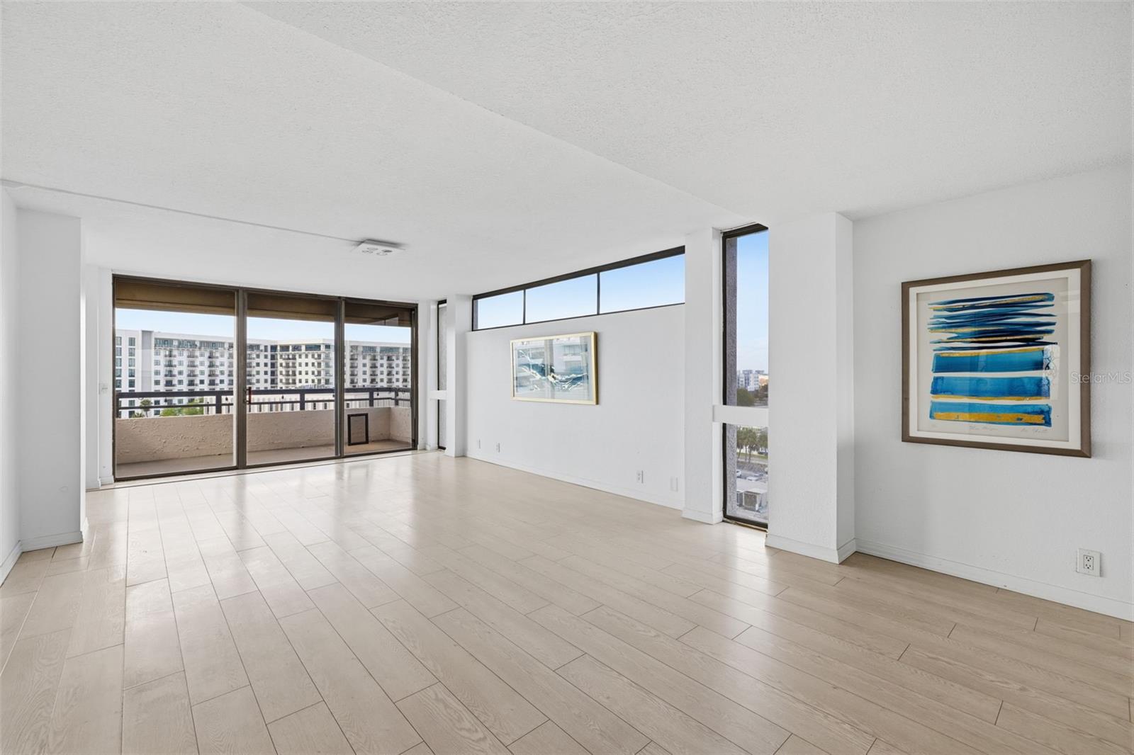 Image 6 of 41 For 5700 Mariner Street 801e