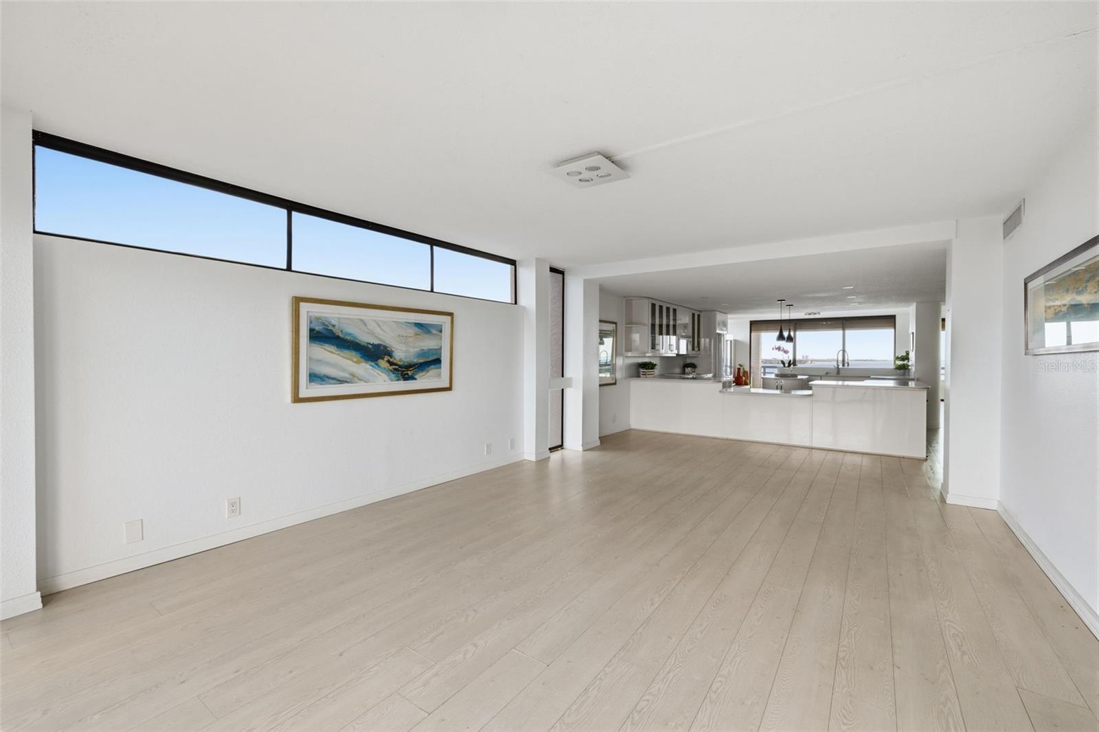 Image 8 of 41 For 5700 Mariner Street 801e