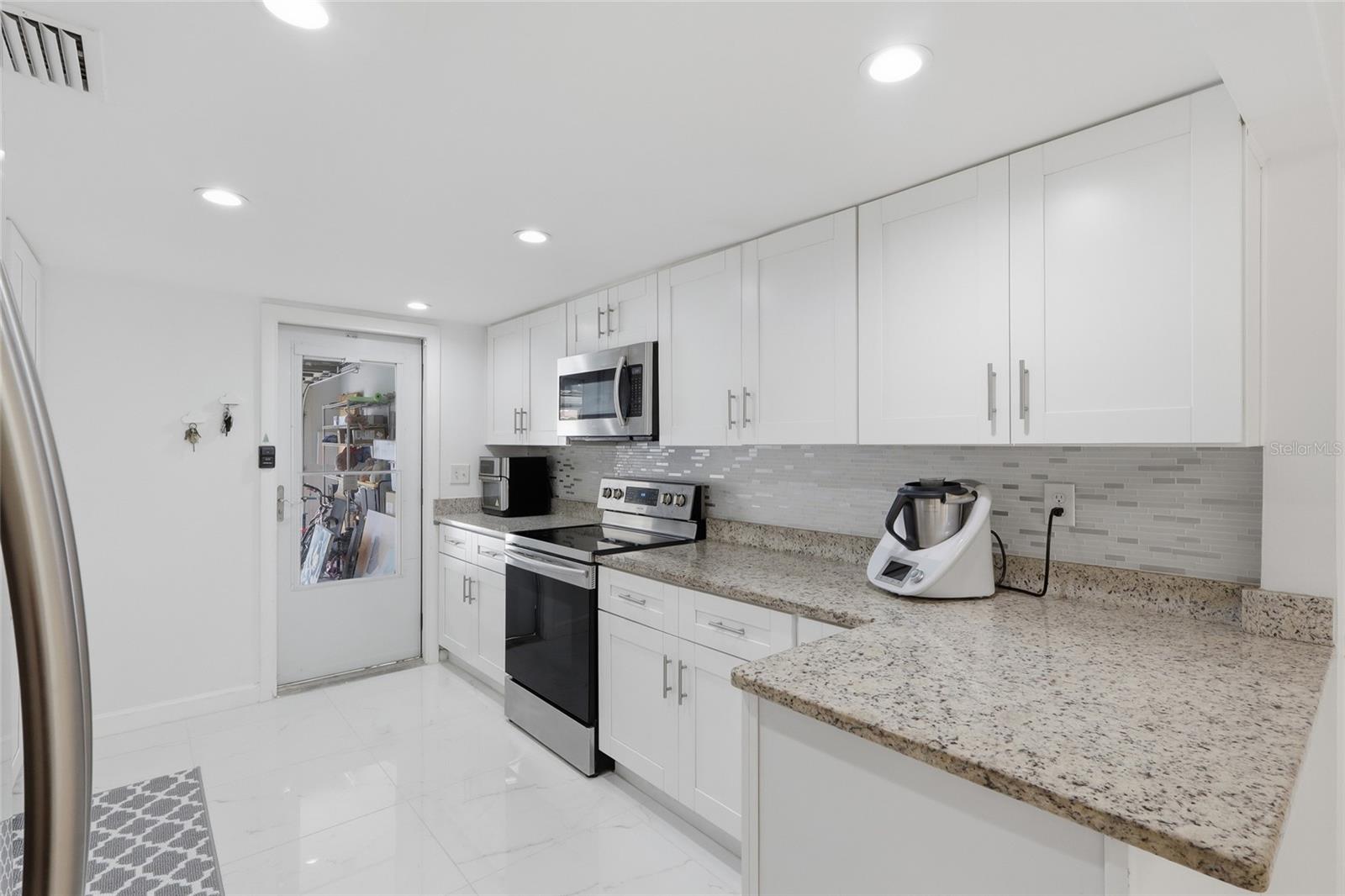 Image 12 of 32 For 2530 Tennessee Avenue