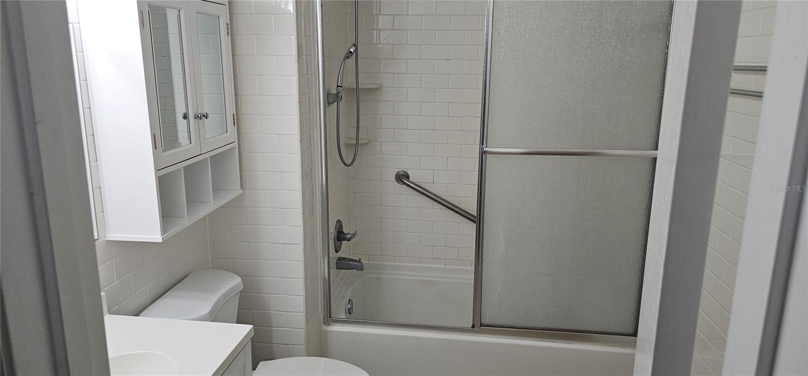 Listing photo id 9 for 2025 Lakewood Club Drive S 5k