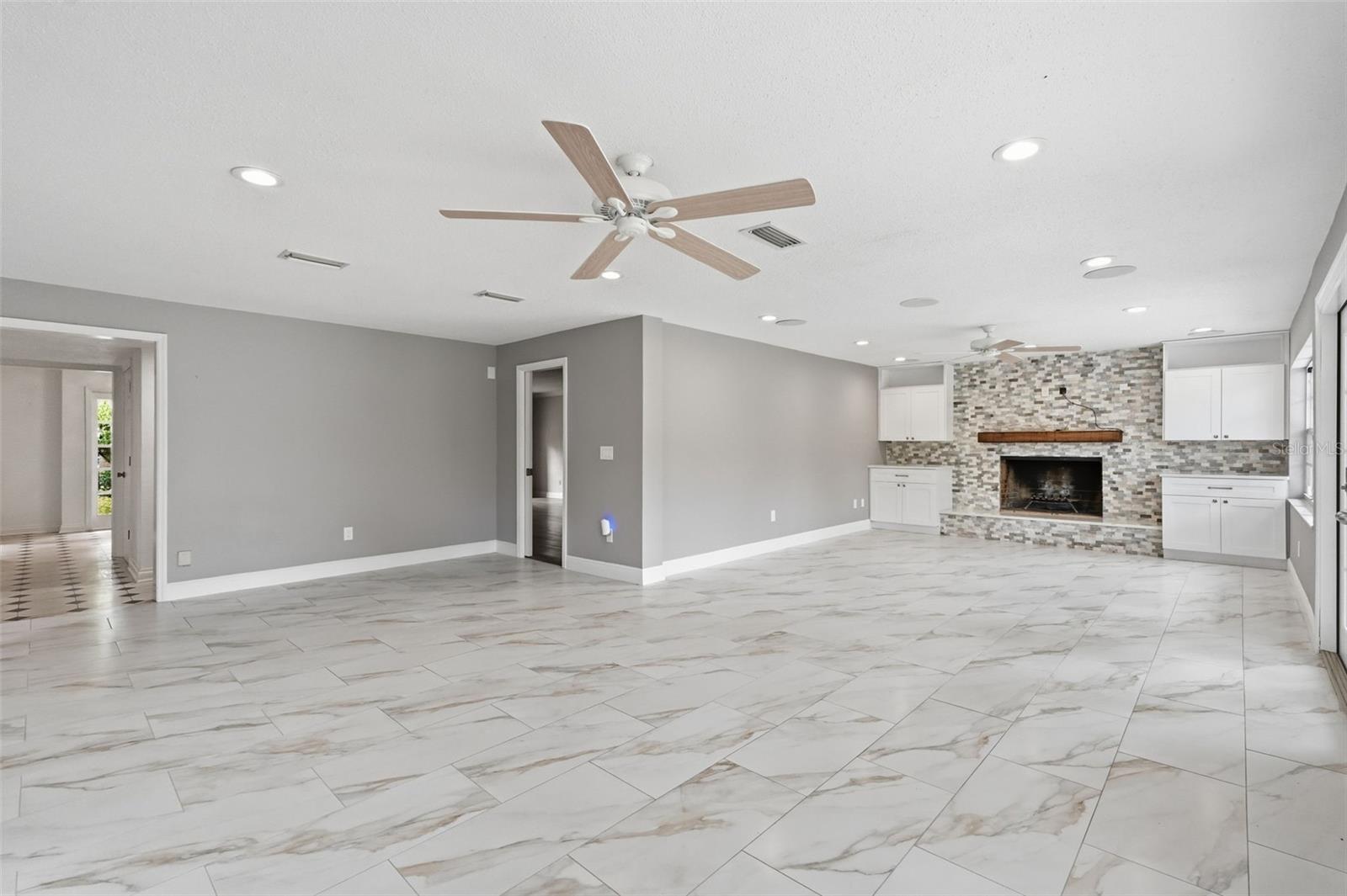 Image 11 of 64 For 1840 Salem Court