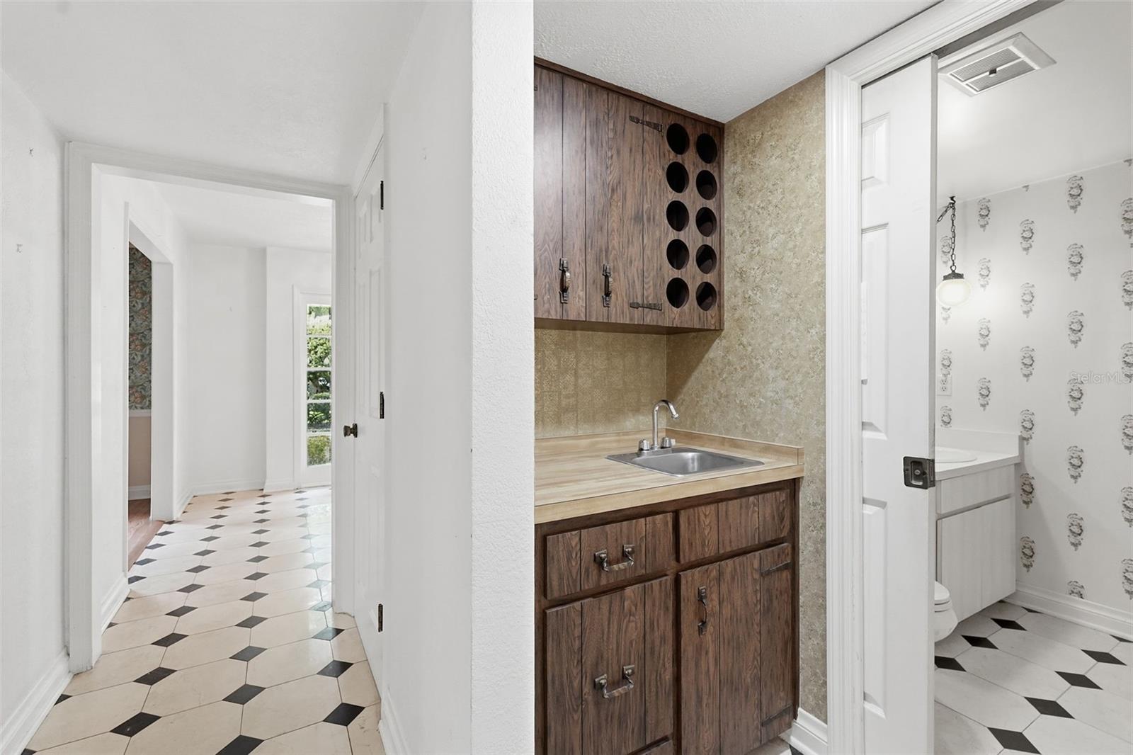 Image 14 of 64 For 1840 Salem Court