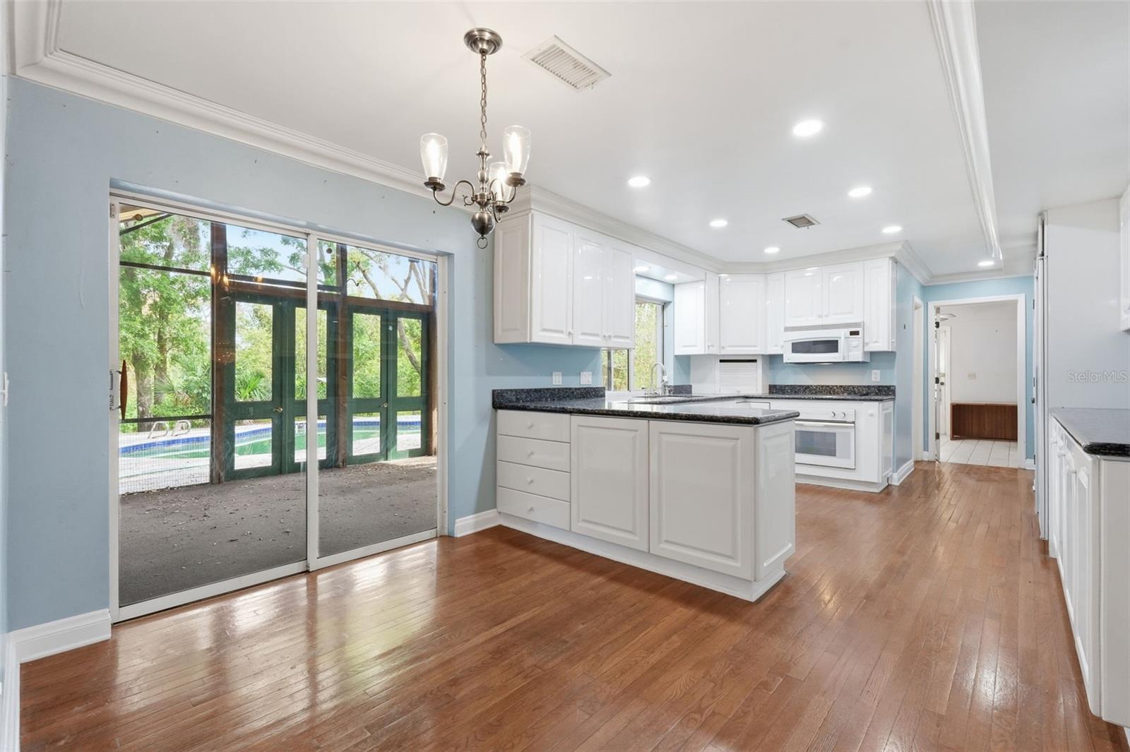 Image 16 of 64 For 1840 Salem Court