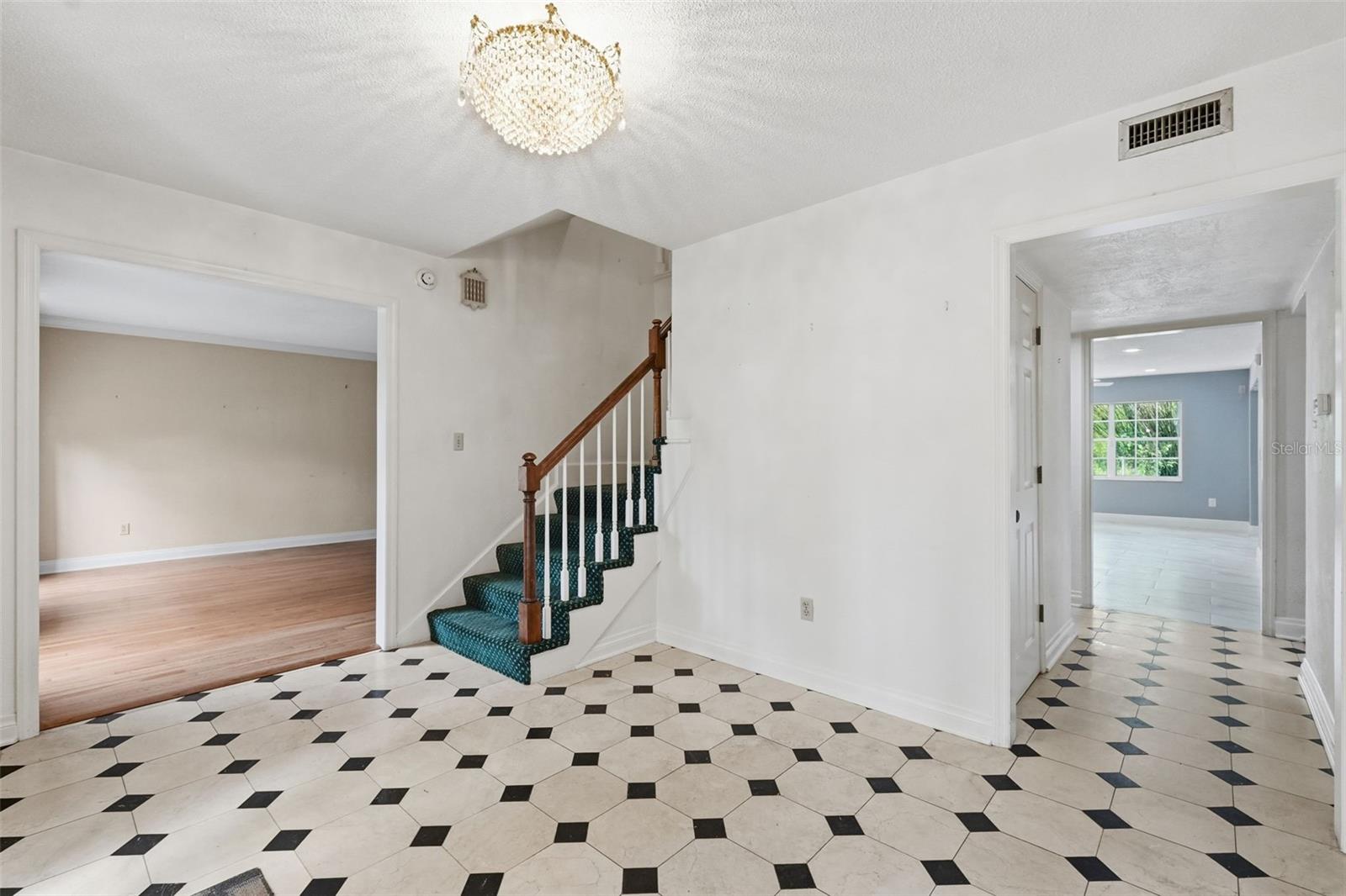 Image 3 of 64 For 1840 Salem Court