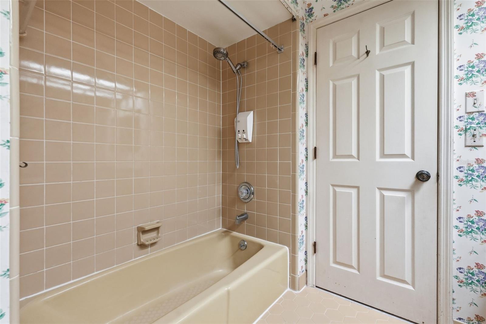 Image 34 of 64 For 1840 Salem Court