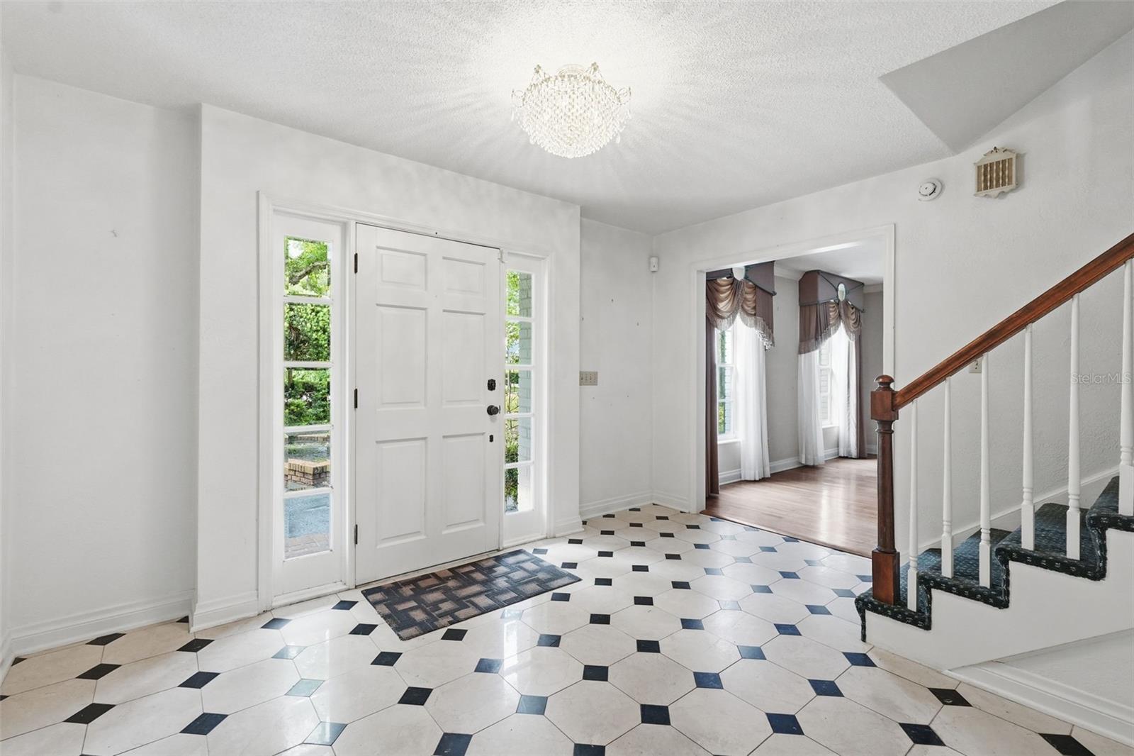 Image 4 of 64 For 1840 Salem Court