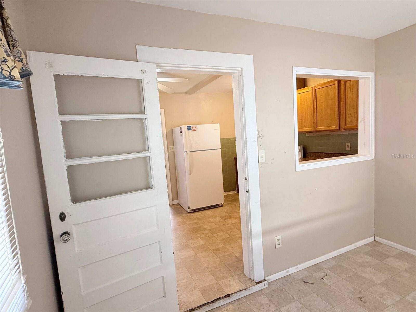 Image 23 of 28 For 2835 Dr Martin Luther King Jr Street S