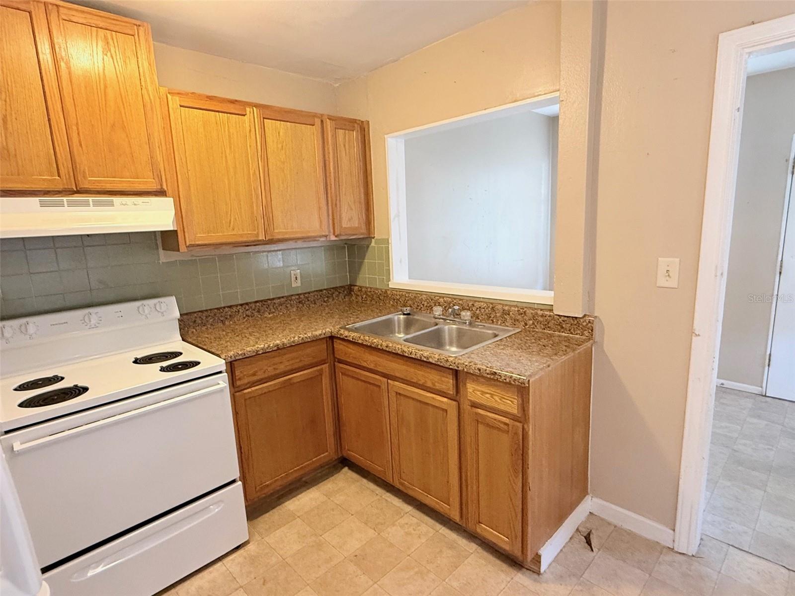 Image 7 of 28 For 2835 Dr Martin Luther King Jr Street S