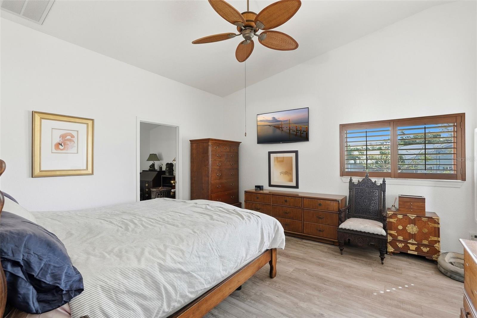 Image 16 of 44 For 4301 52nd Avenue S