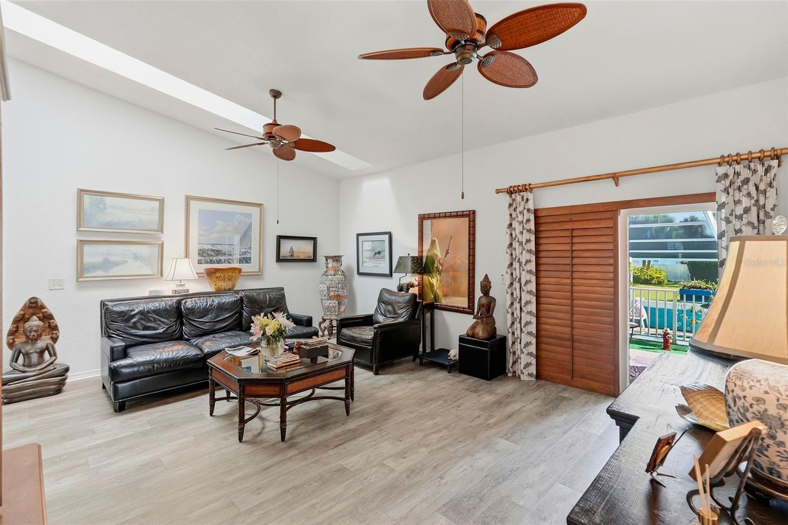 Image 5 of 44 For 4301 52nd Avenue S