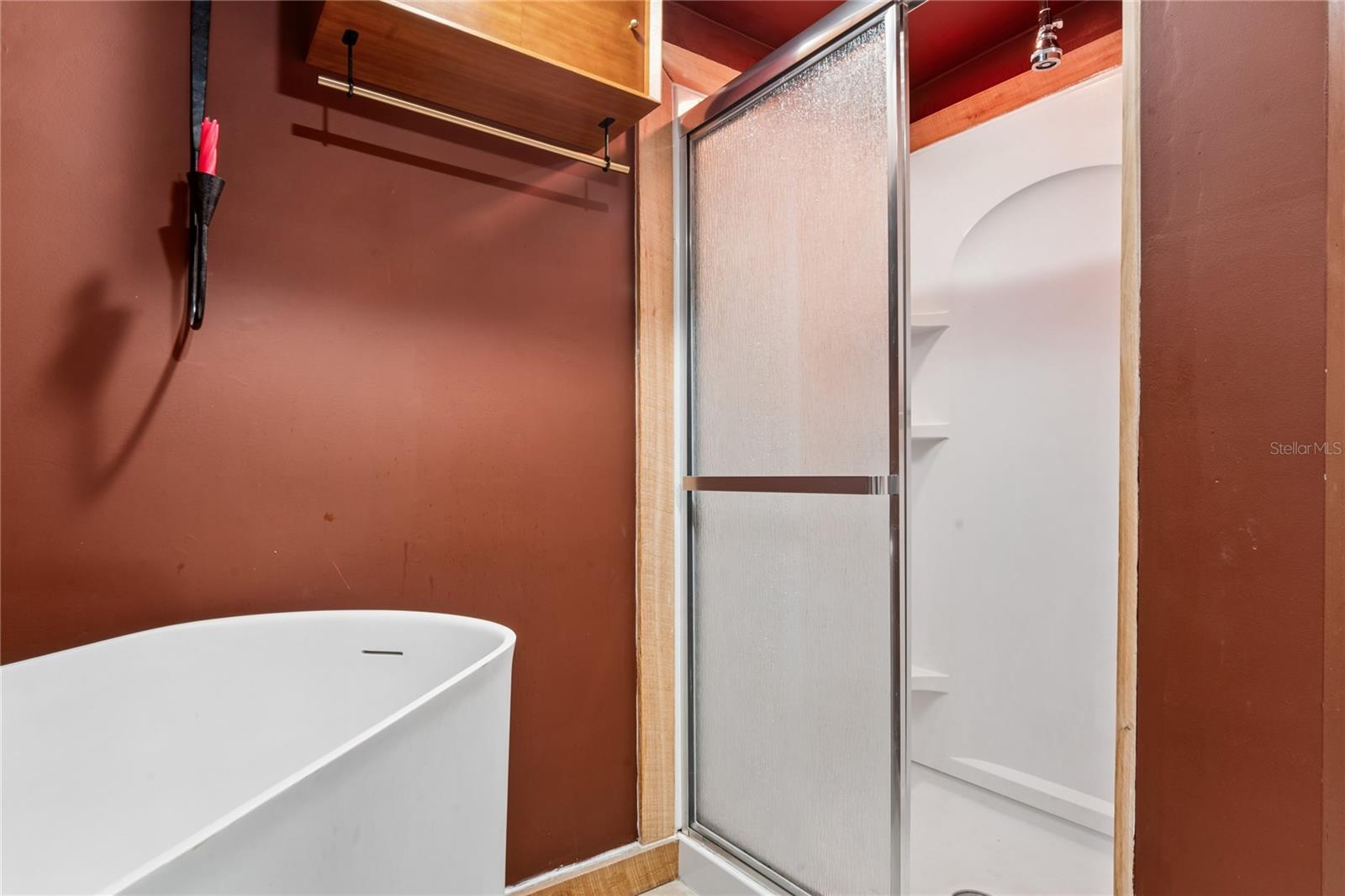 Image 18 of 29 For 9366 Cr 649  