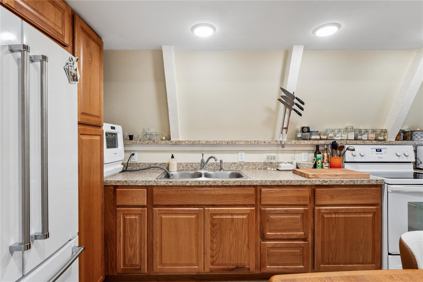 Image 7 of 29 For 9366 Cr 649  