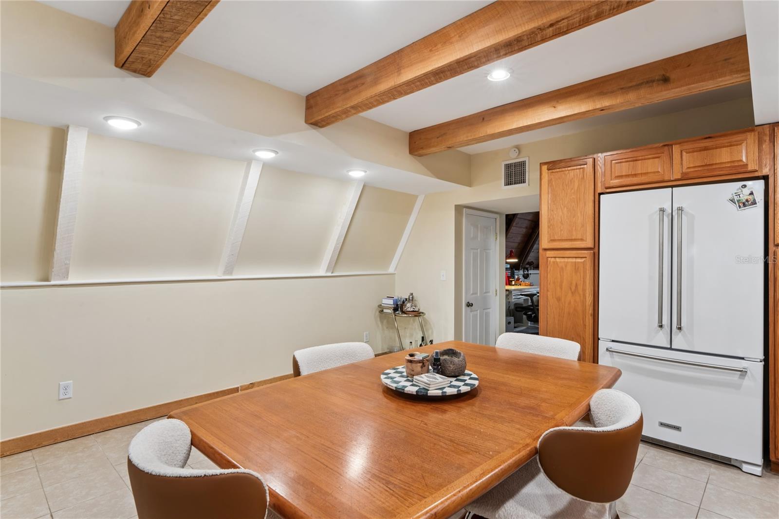 Image 8 of 29 For 9366 Cr 649  