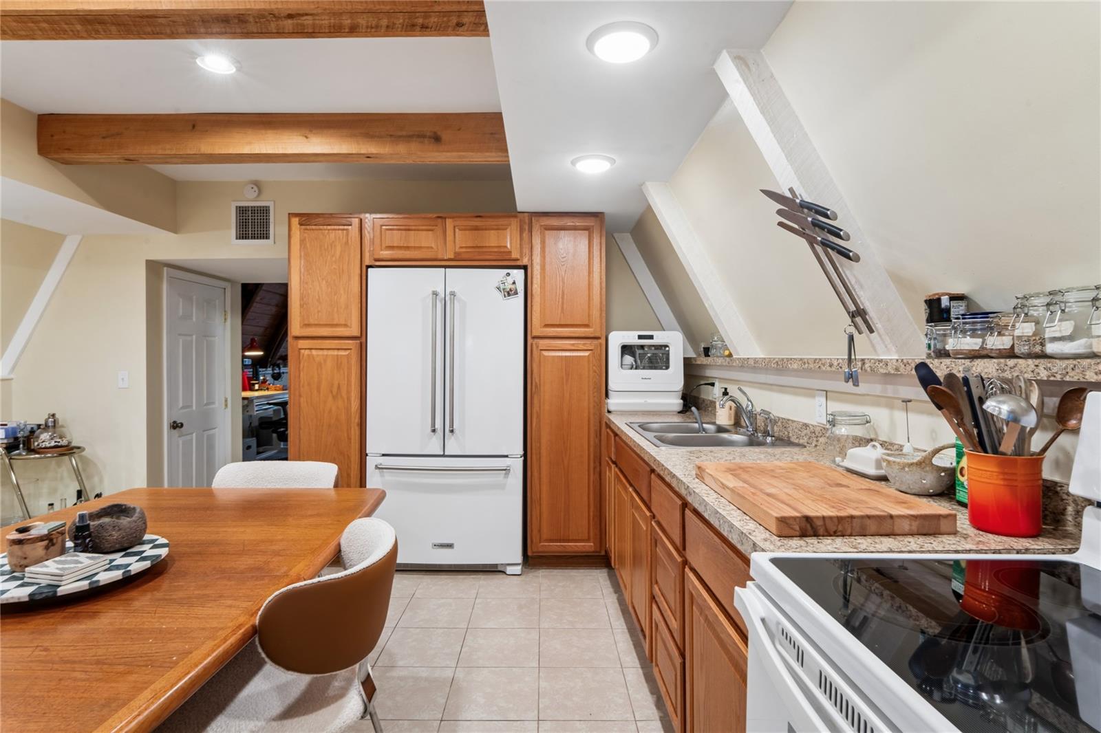 Image 9 of 29 For 9366 Cr 649  