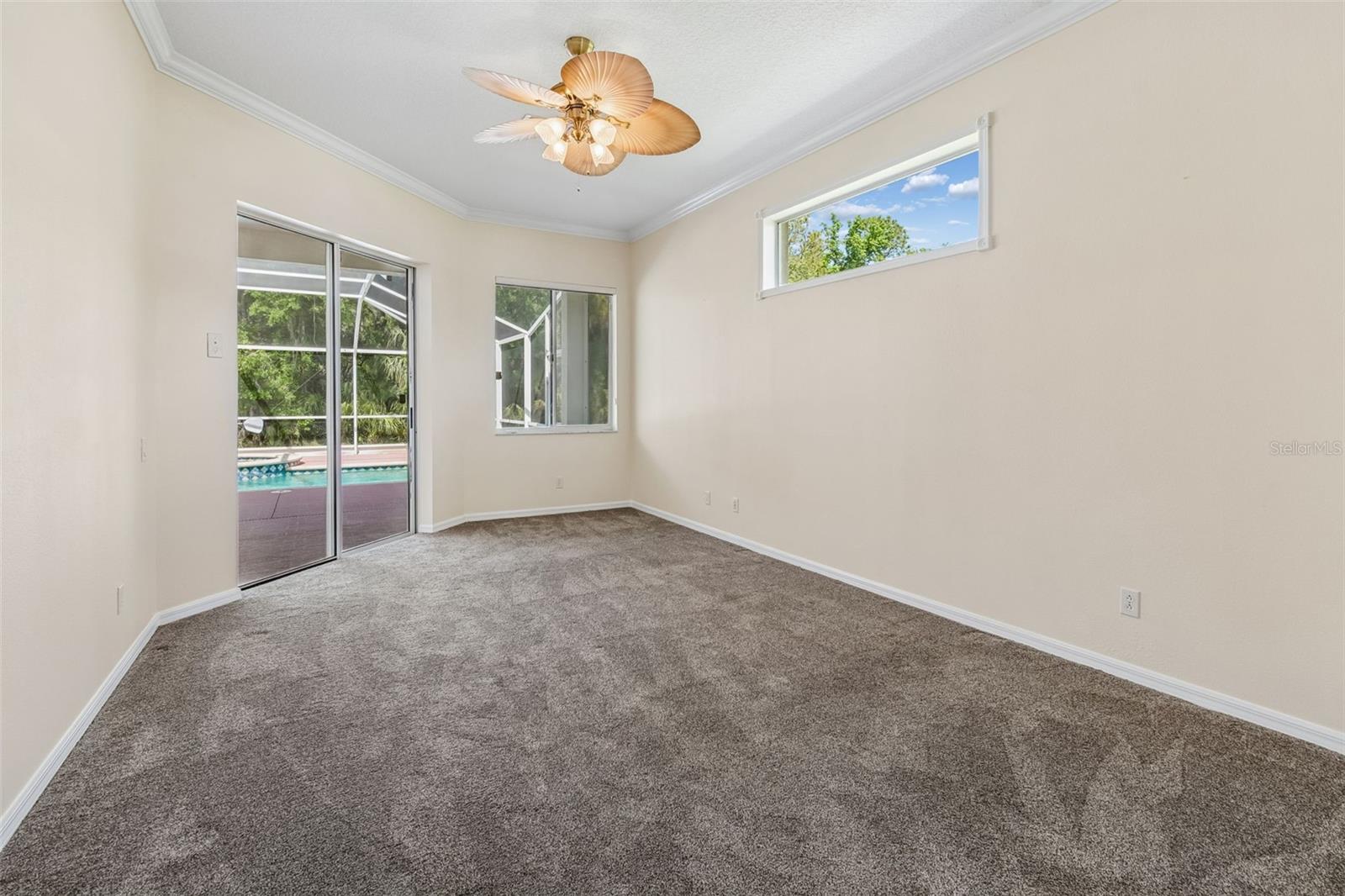 Listing photo id 45 for 2731 Blue Springs Place