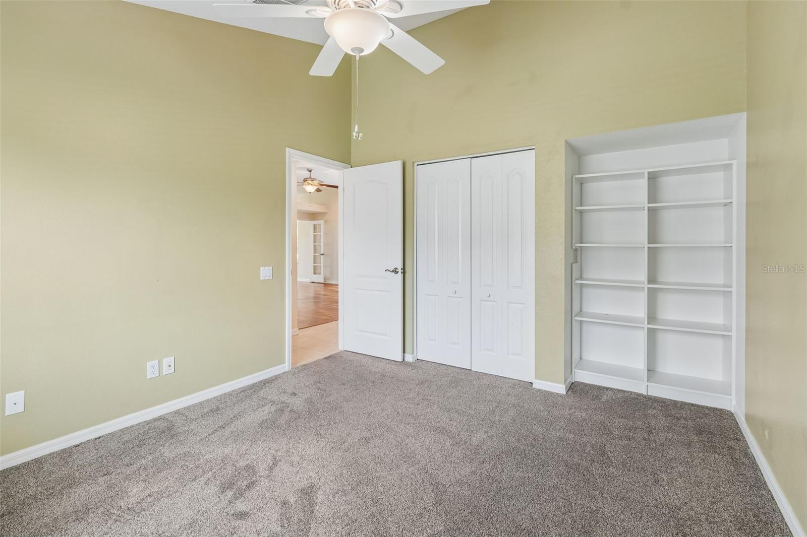 Listing photo id 56 for 2731 Blue Springs Place