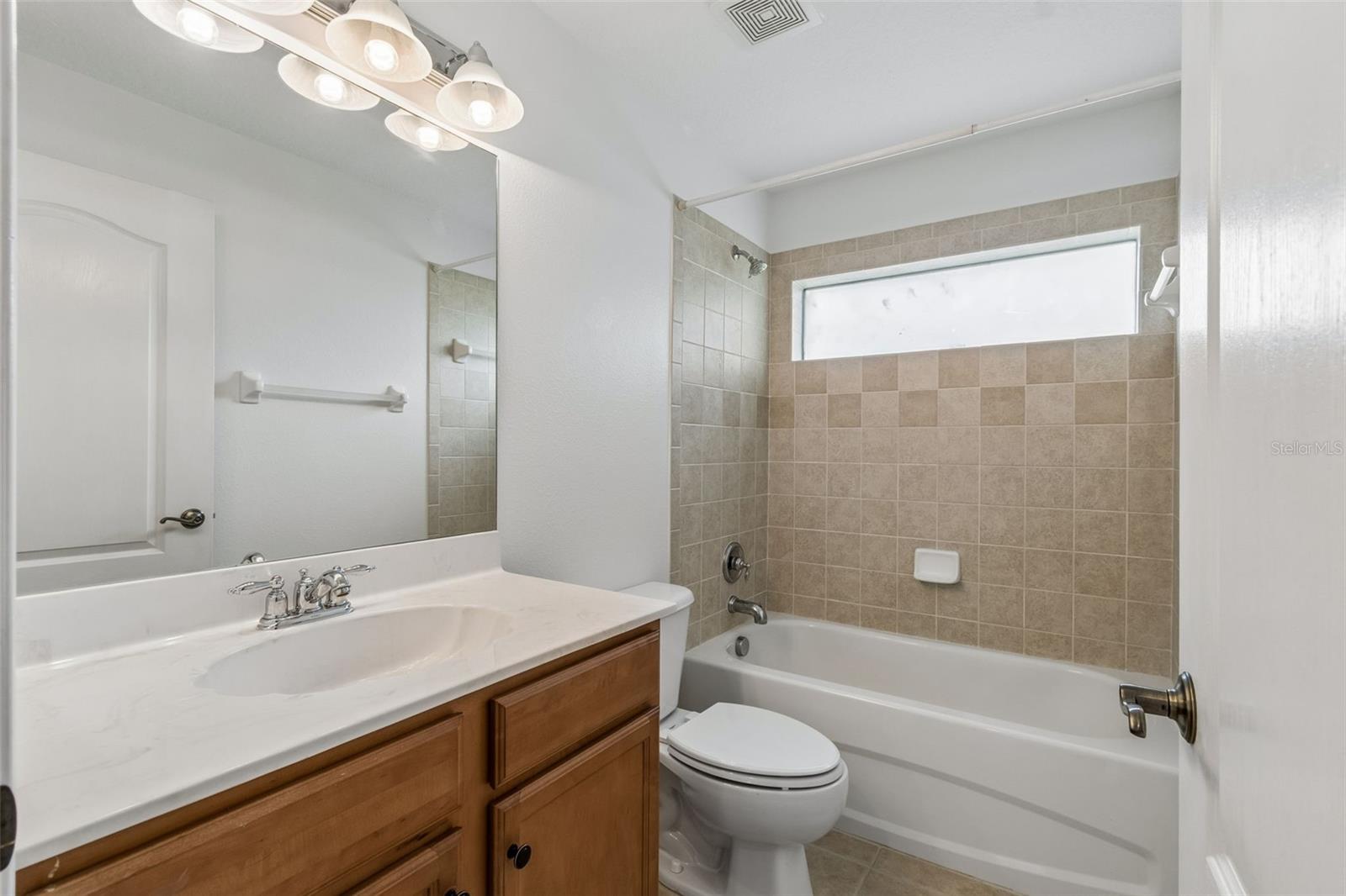 Listing photo id 57 for 2731 Blue Springs Place