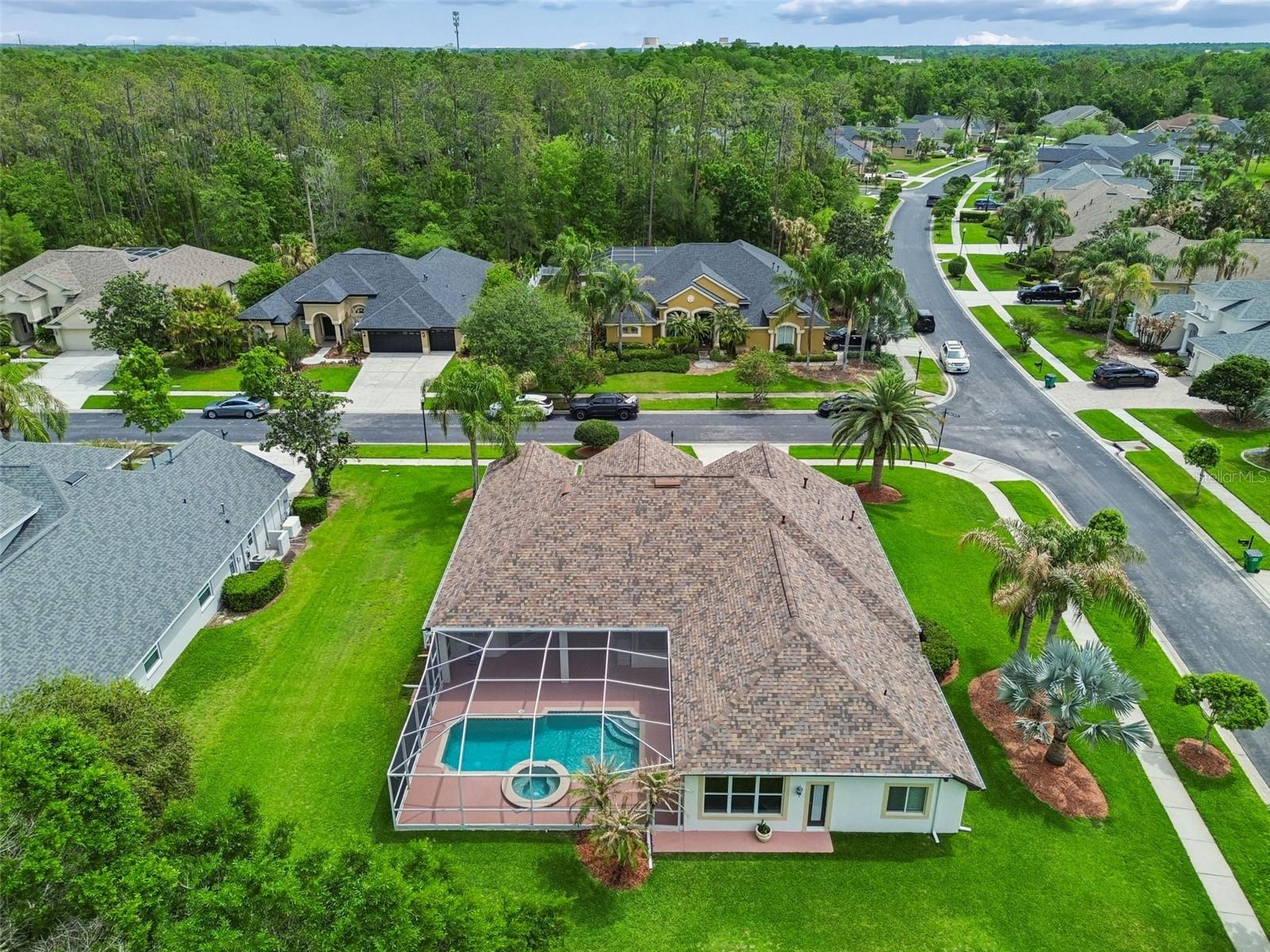 Listing photo id 66 for 2731 Blue Springs Place