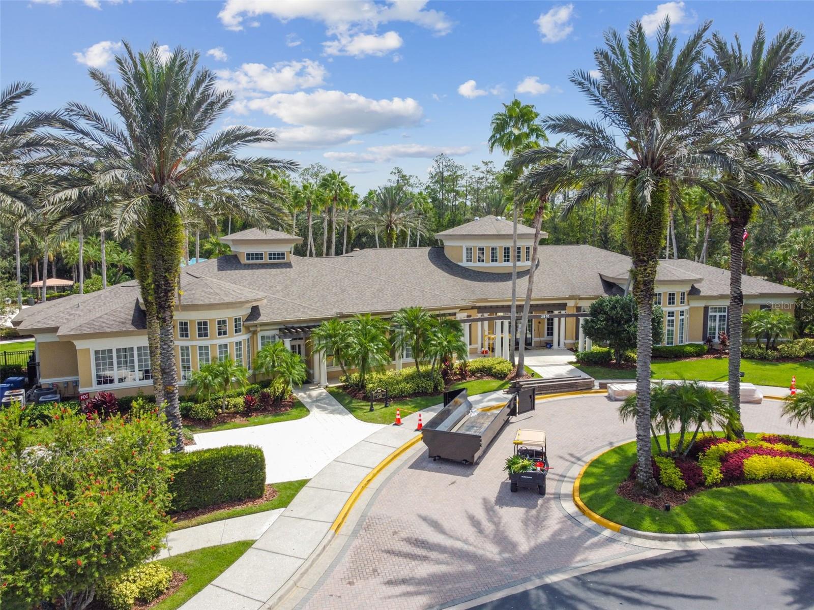 Listing photo id 68 for 2731 Blue Springs Place