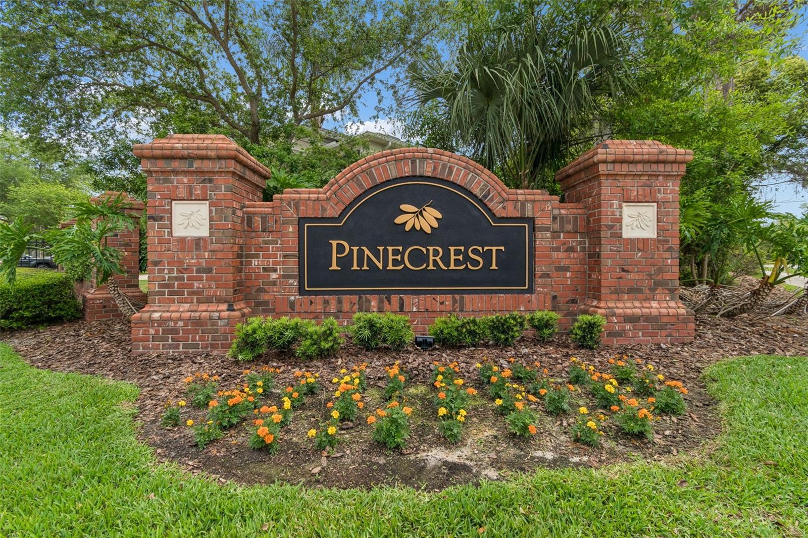 Listing photo id 88 for 2731 Blue Springs Place