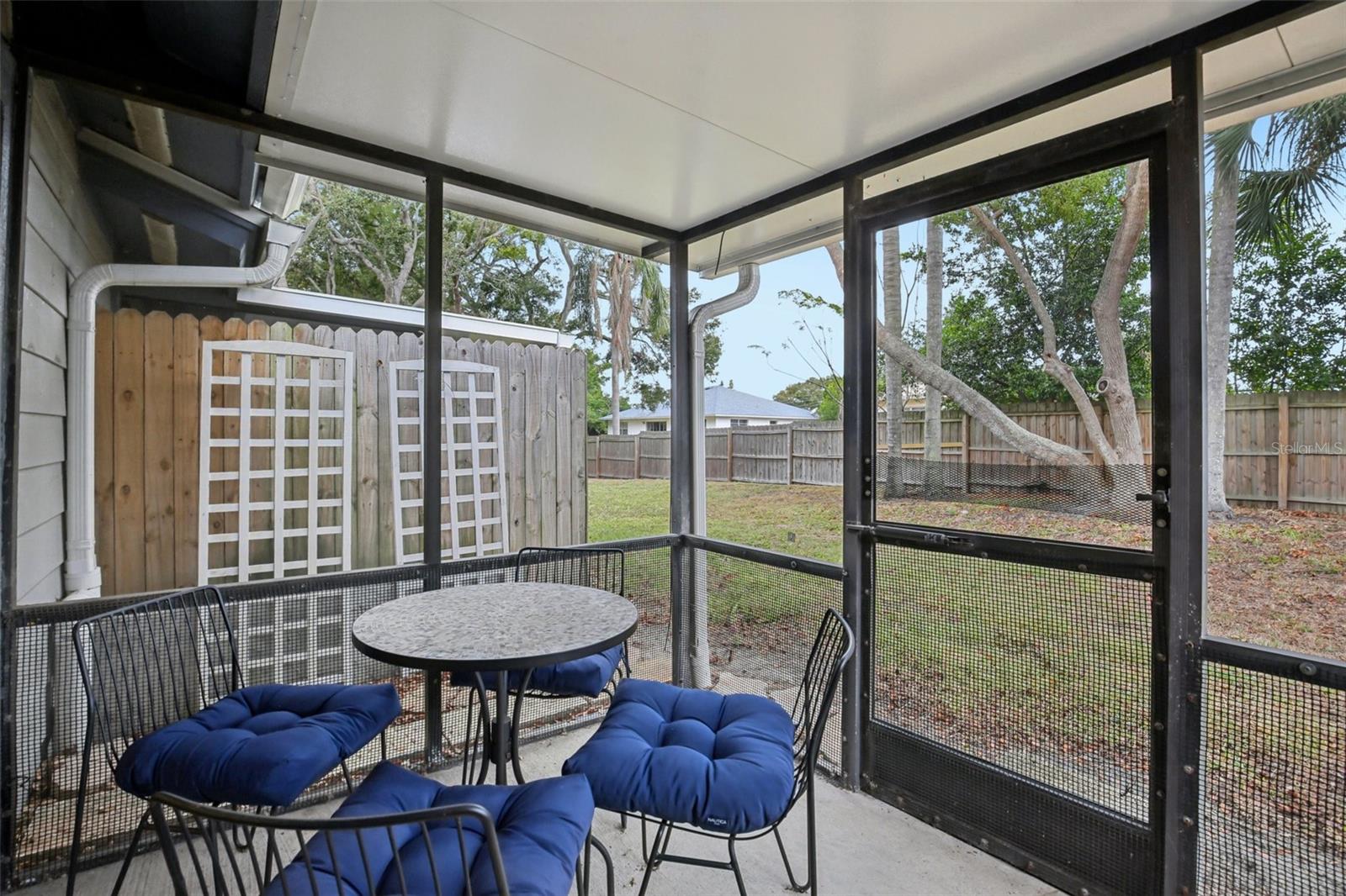 Listing photo id 19 for 39650 Us Highway 19 Highway N 135