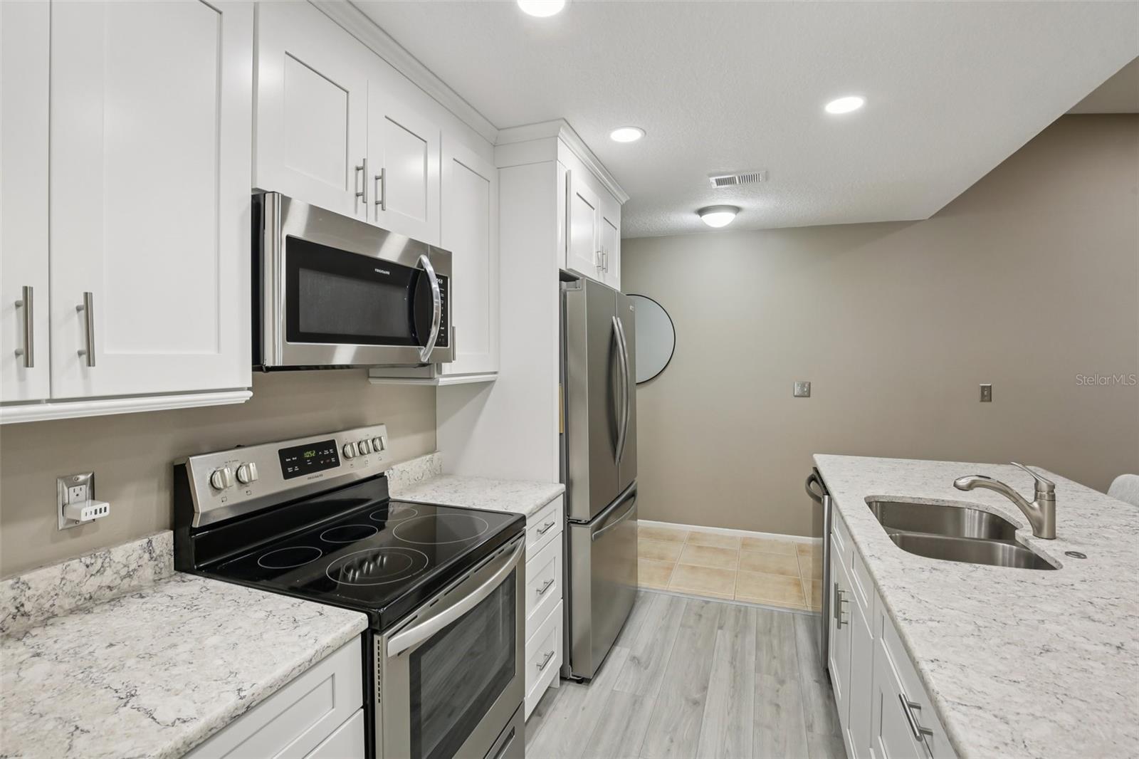 Listing photo id 4 for 39650 Us Highway 19 Highway N 135