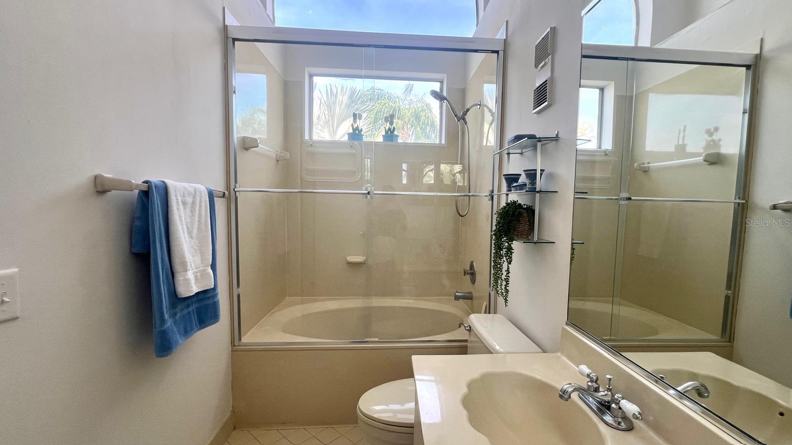 Image 15 of 43 For 6047 Bahia Del Mar Boulevard 266