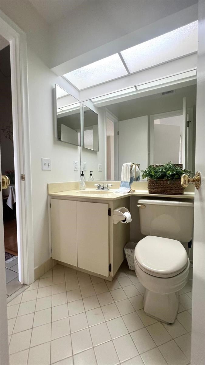 Image 21 of 43 For 6047 Bahia Del Mar Boulevard 266